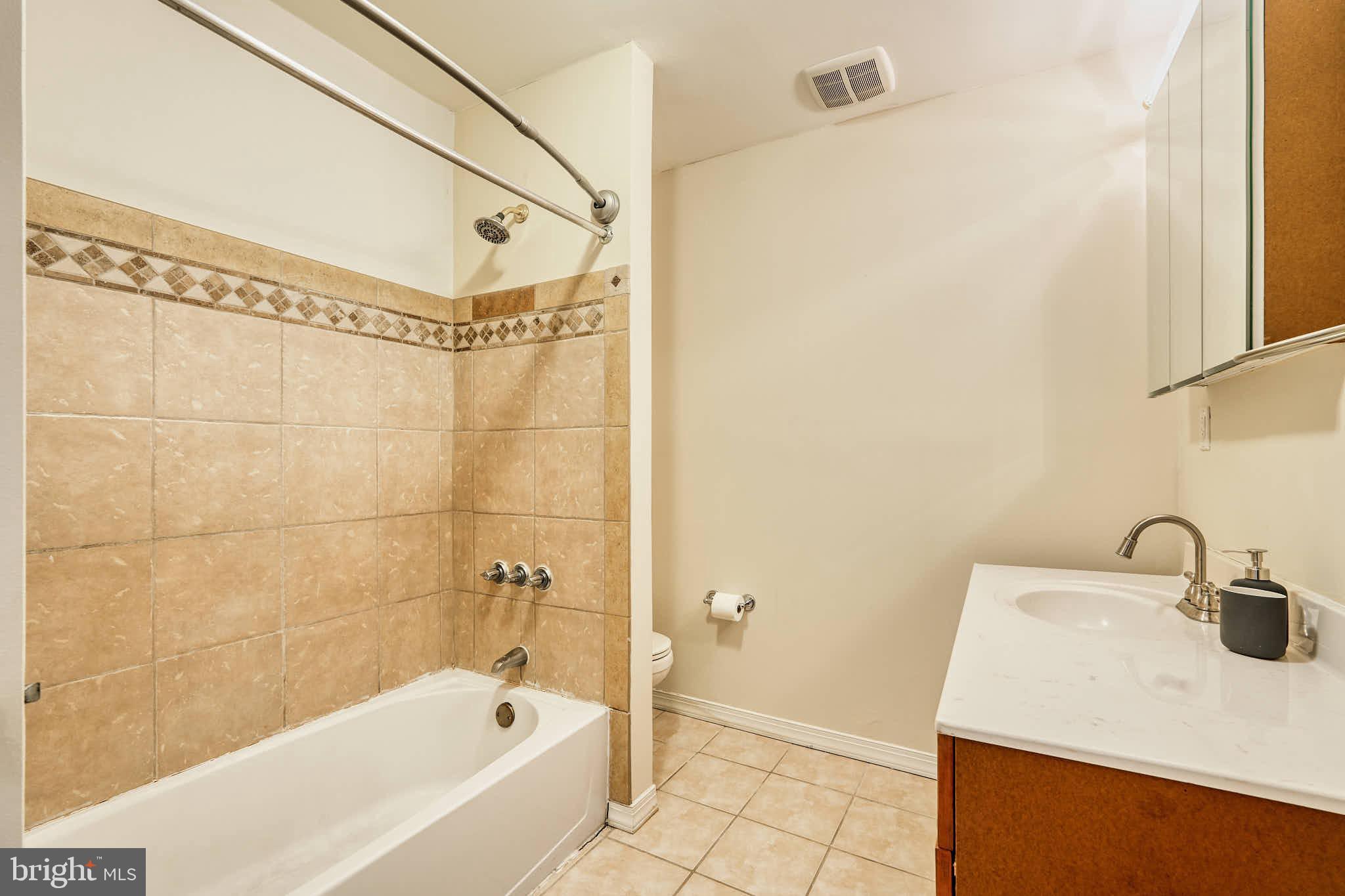 GROVETON HEIGHTS - Residential