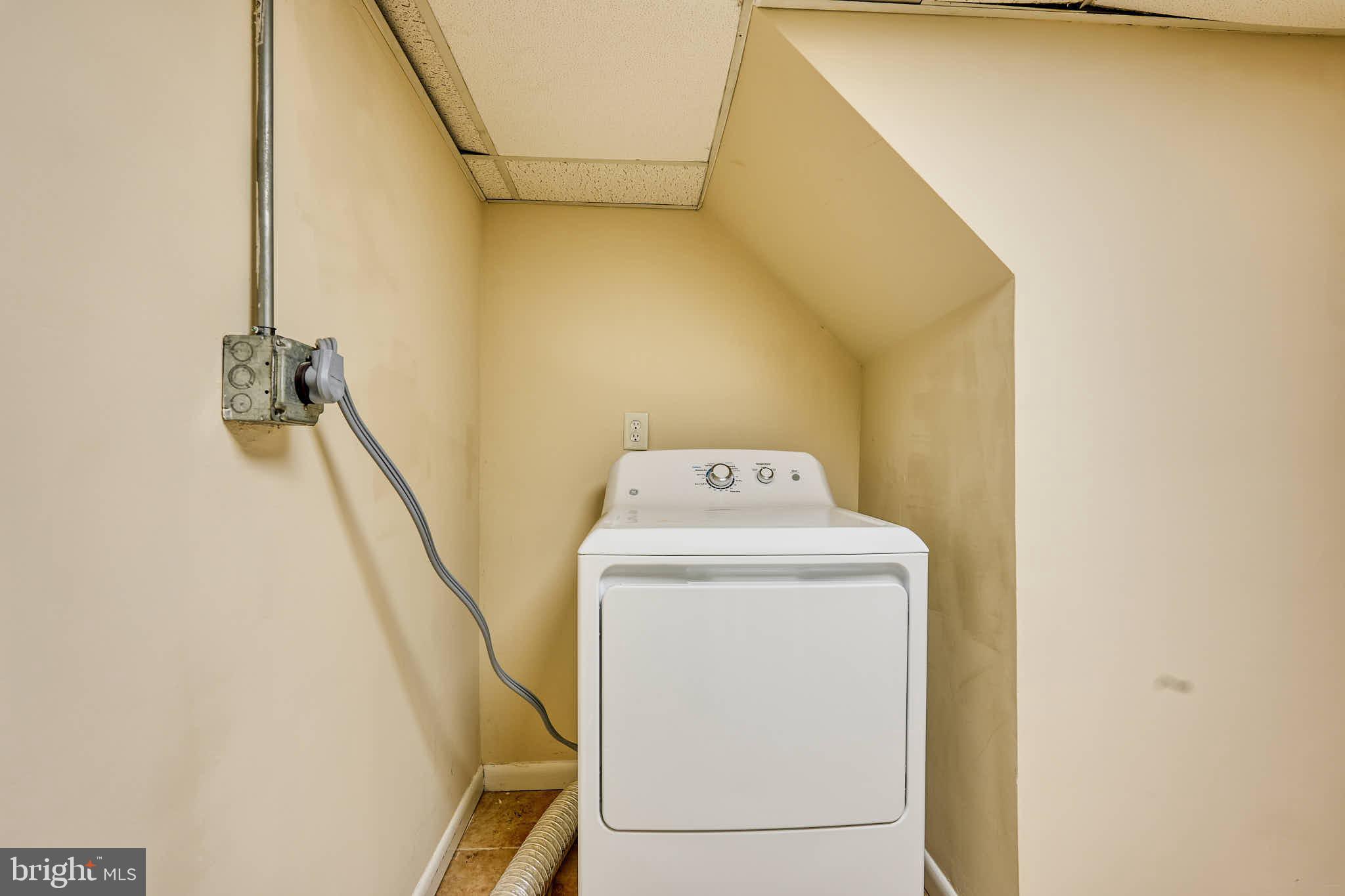 GROVETON HEIGHTS - Residential