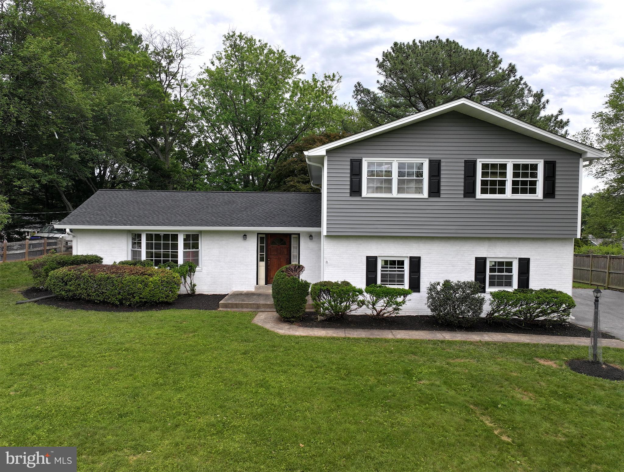 Beautifully Updated Split-Level Home Near Olney, Near Rockville, In Silver Spring .
Welcome to this spacious and light-filled 4-bedroom, 2.5-bath split-3 level home
ideally located In Silver Spring . Freshly Exterior Painted. New Roof, New Siding , New Gutters.
2 Renovated full bathrooms. This wonderful home offers a perfect blend of modern updates and classic charm. Enjoy cooking and entertaining in the beautifully updated kitchen featuring granite countertops, stainless steel appliances, and plenty of cabinet space. The main and upper levels showcase stunning hardwood floors, Fully finished basement open floor very comfort. Retreat to the generously sized primary suite with an updated full bathroom. With three additional bedrooms and multiple living areas, there’s plenty of room to live, work, and relax. Additional highlights include an attached two-car garage, natural light throughout the home. Located on same street Stone Gate Elementary , this home offers easy access to ICC -200 & -270, I-495, Washington, DC, and major commuter routes as well as being super close to Wheaton Metro. Don’t miss this move-in ready gem in one of Silver Spring most convenient neighborhoods!