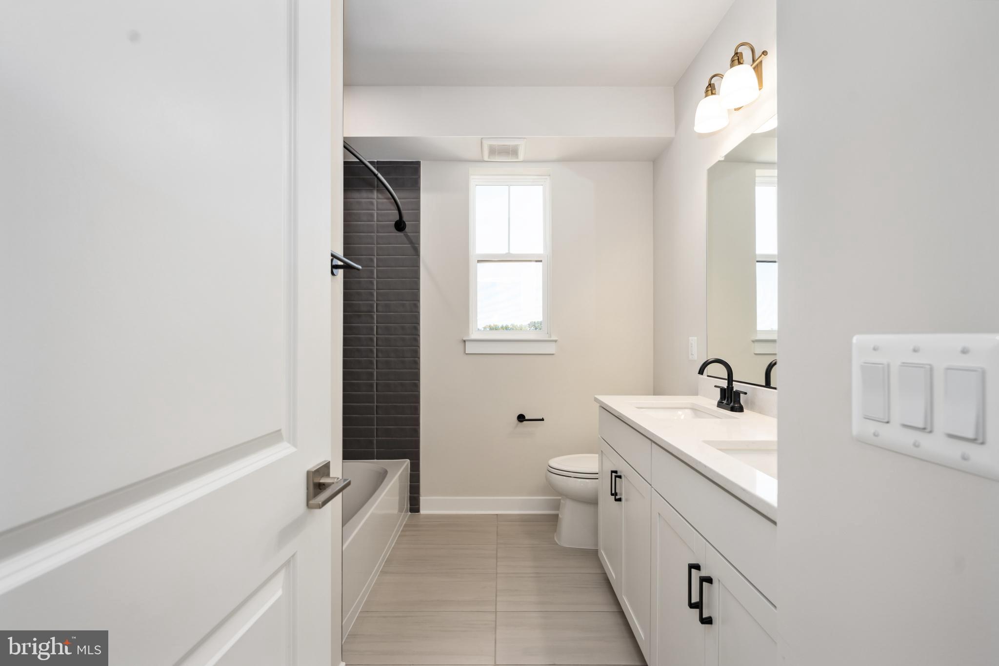 ONE LOUDOUN - Residential