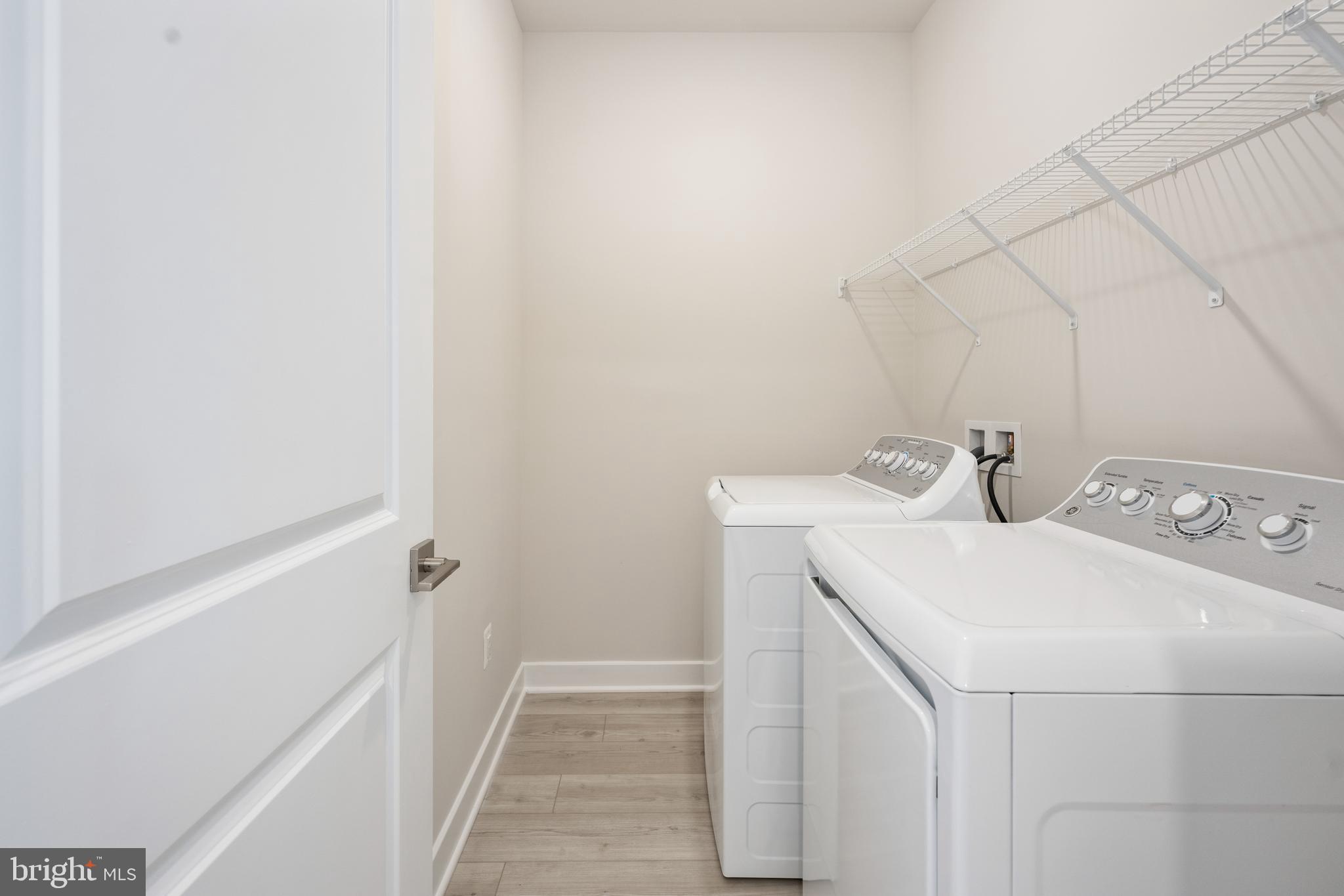 ONE LOUDOUN - Residential