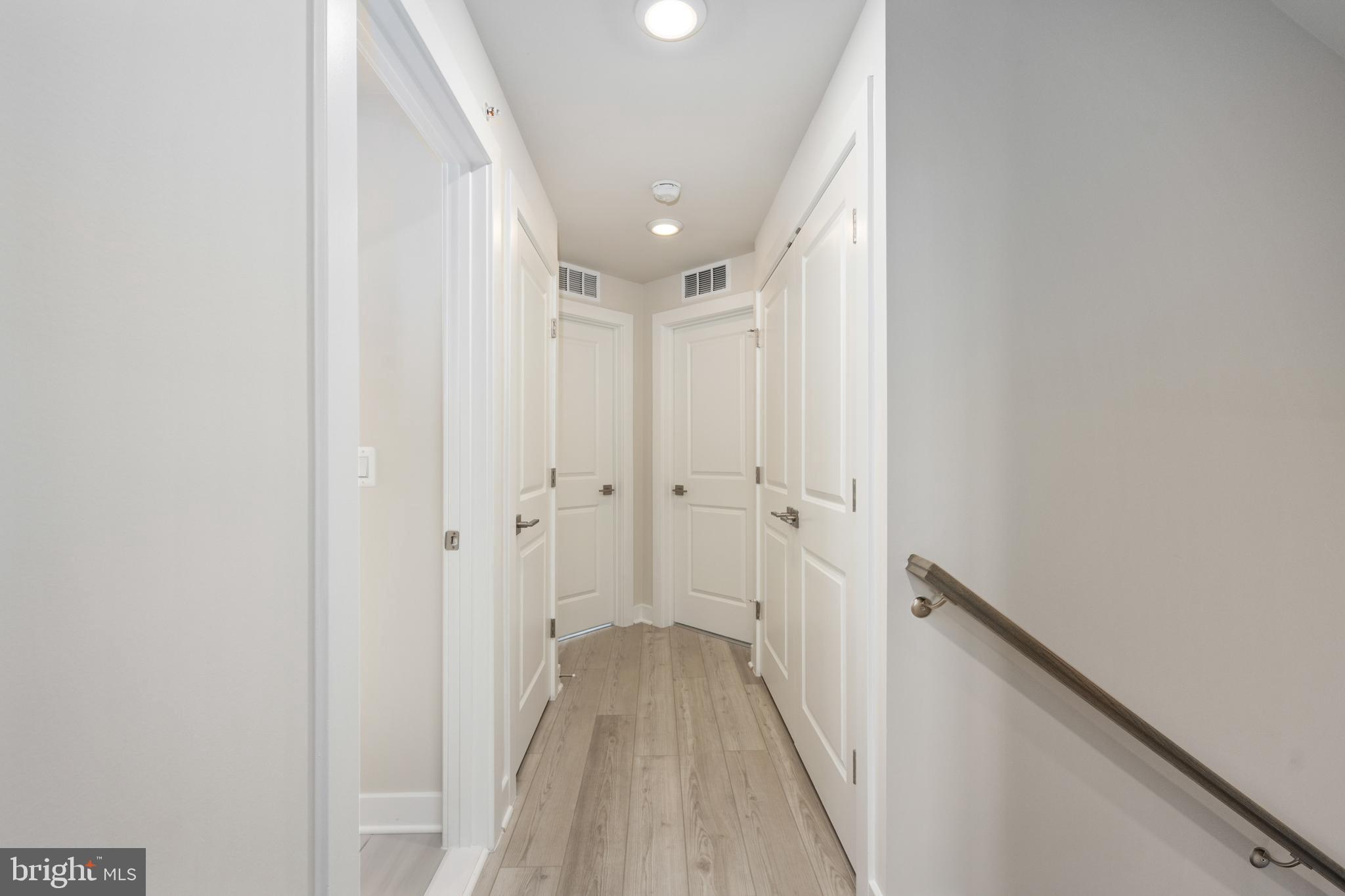 ONE LOUDOUN - Residential