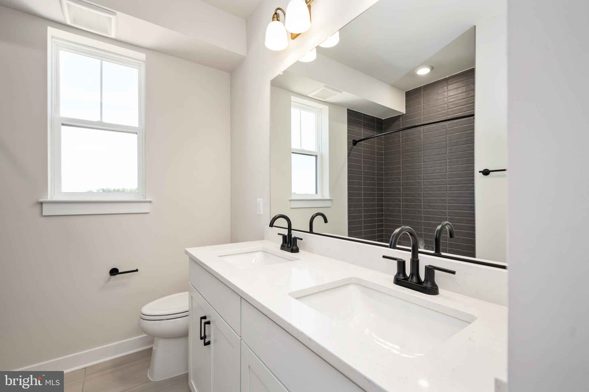 ONE LOUDOUN - Residential