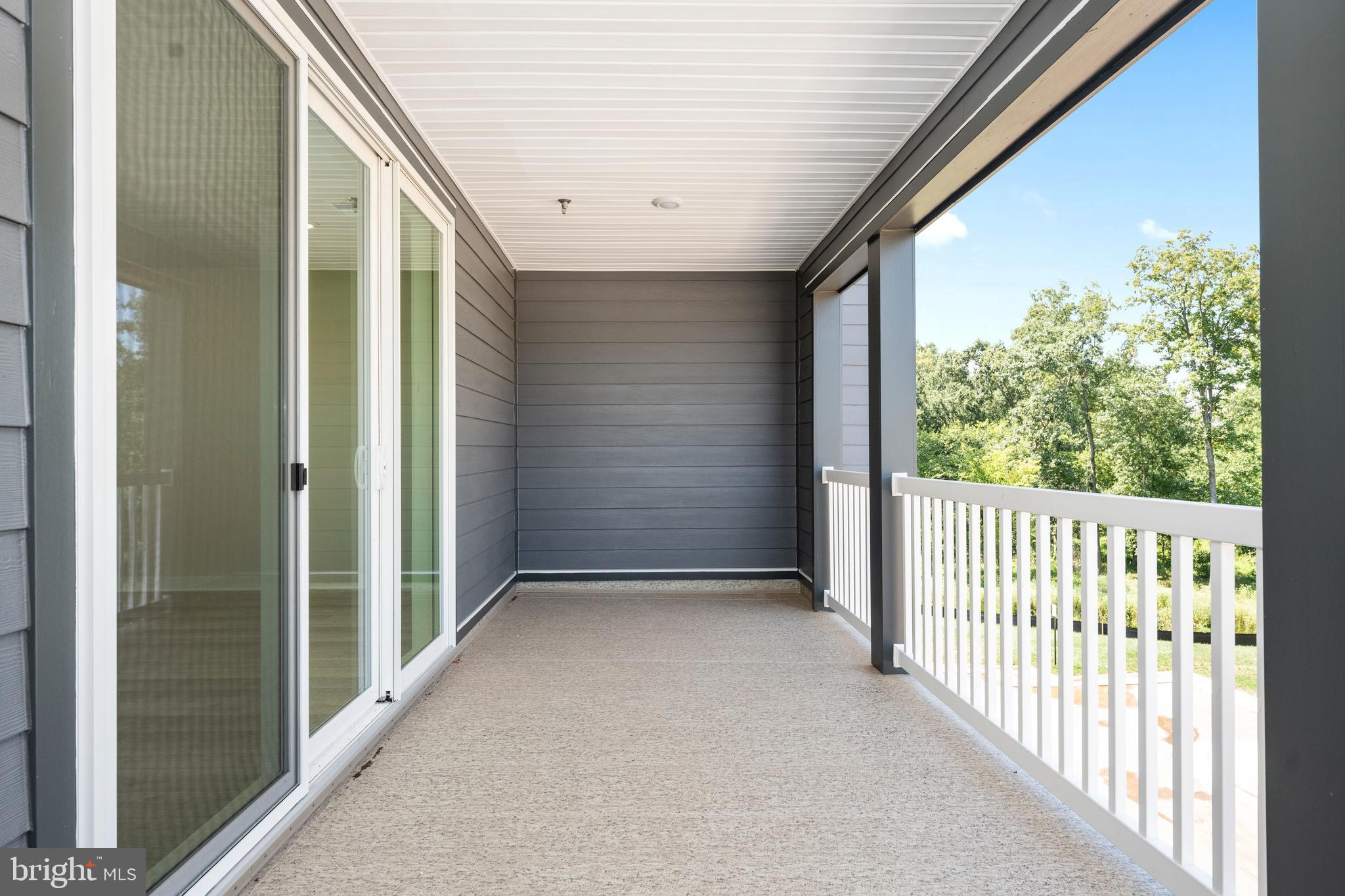 ONE LOUDOUN - Residential