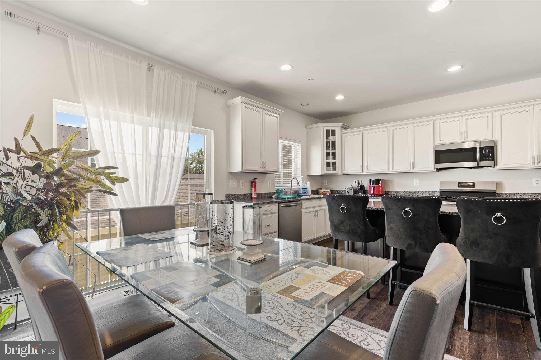 STONEHAVEN - Residential