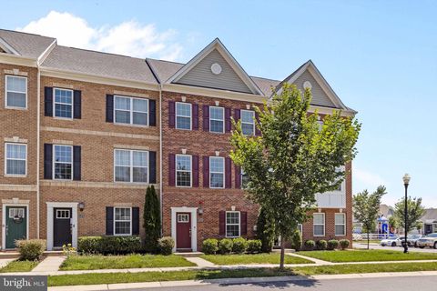 11373 TOLKIEN AVENUE WHITE PLAINS MD 20695