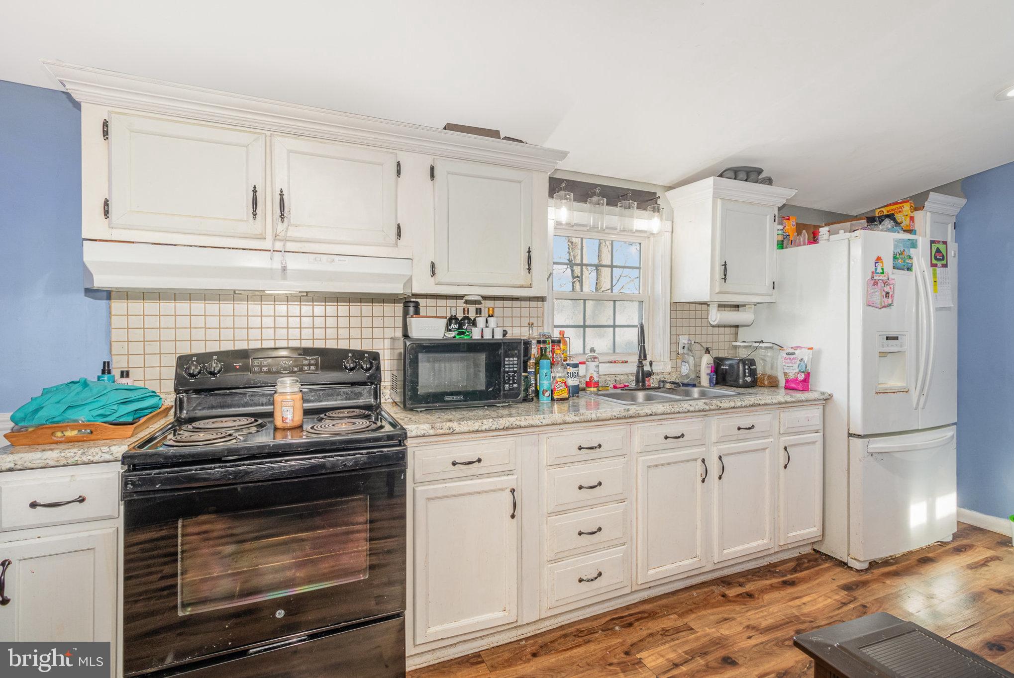 HARBORTON PLACE - Residential