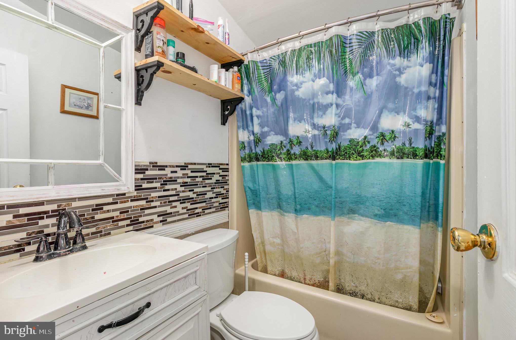 HARBORTON PLACE - Residential