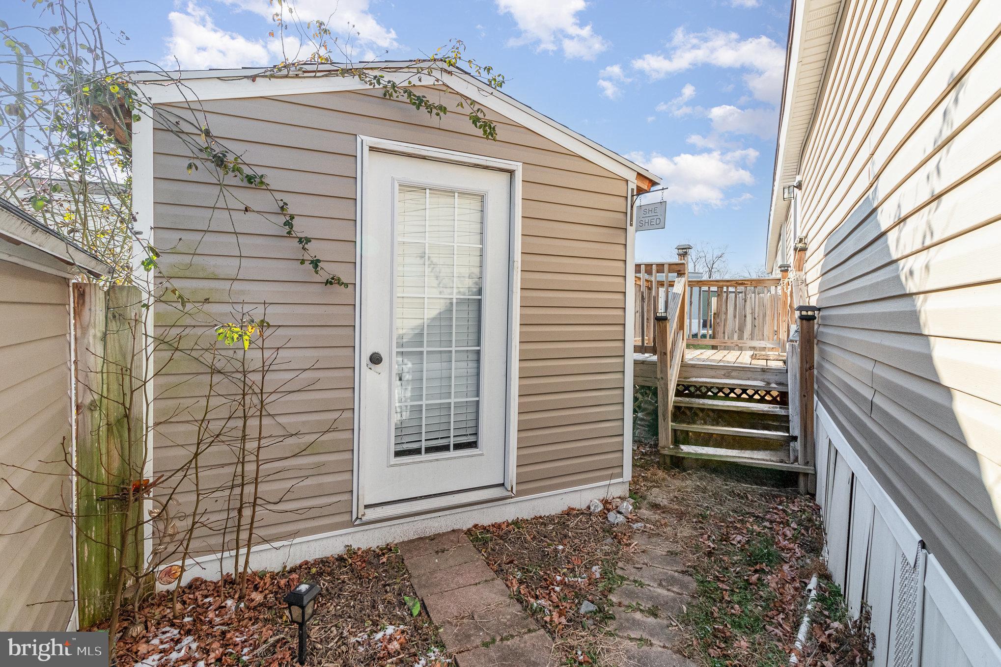 HARBORTON PLACE - Residential