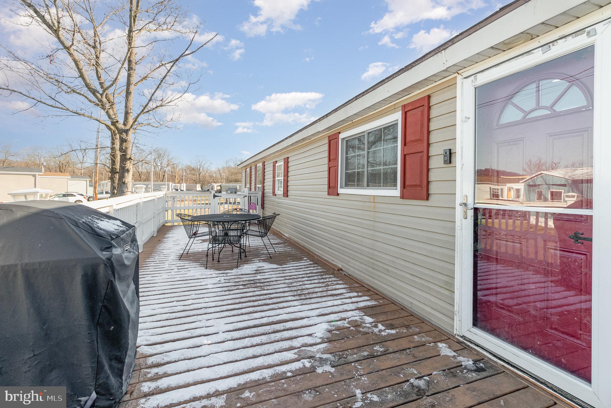 HARBORTON PLACE - Residential