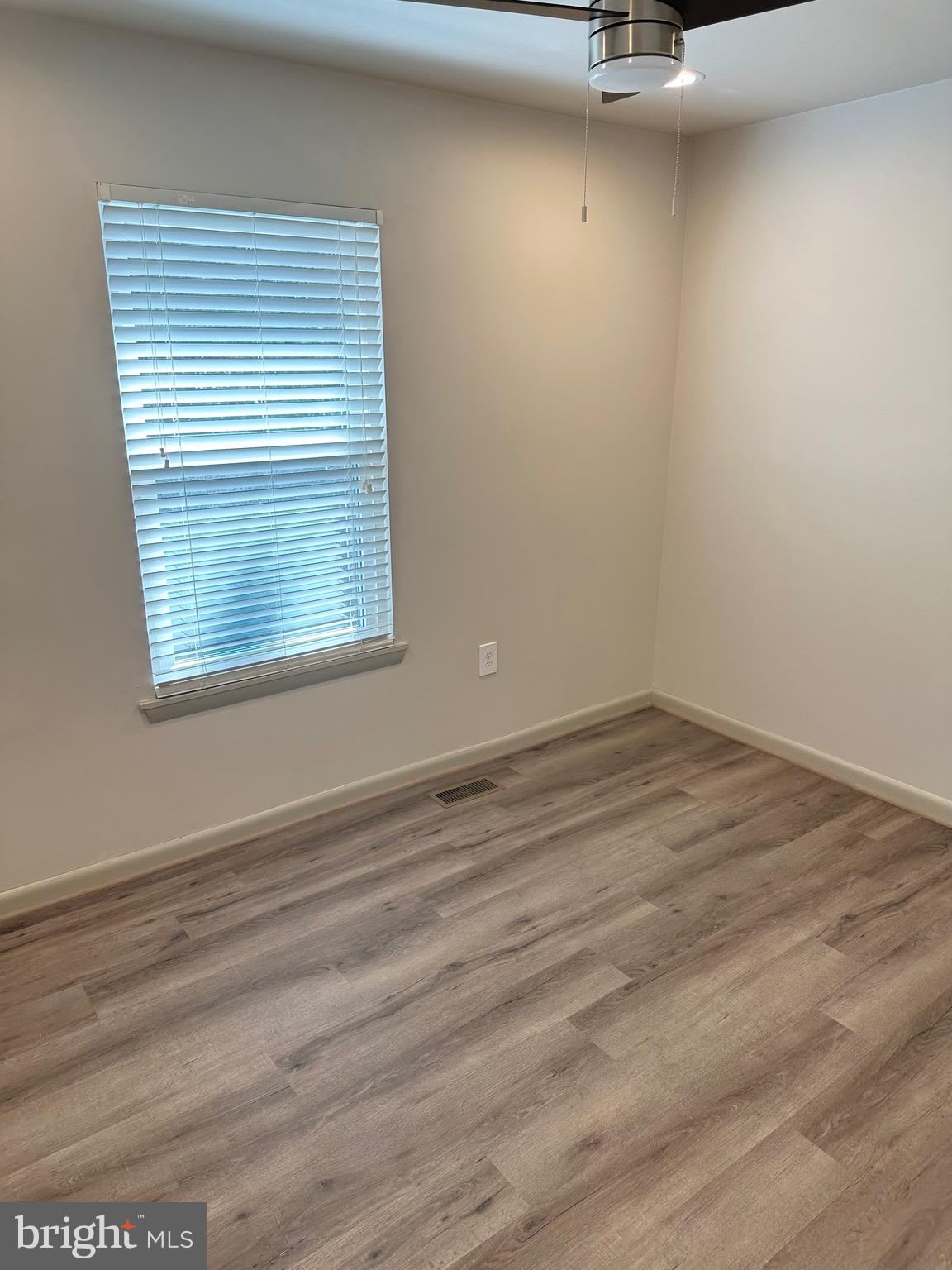 DALE CITY - Residential Lease