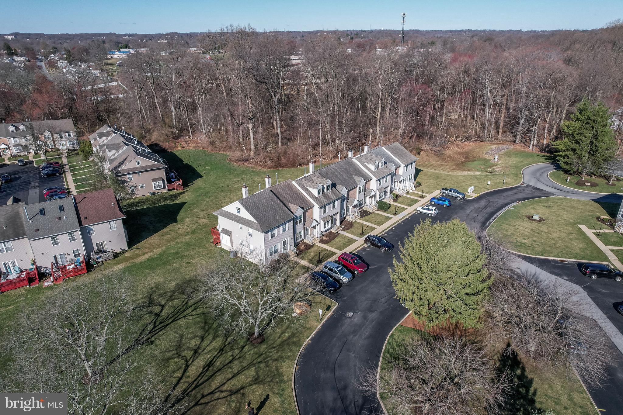 CANTERBURY WOODS - Residential