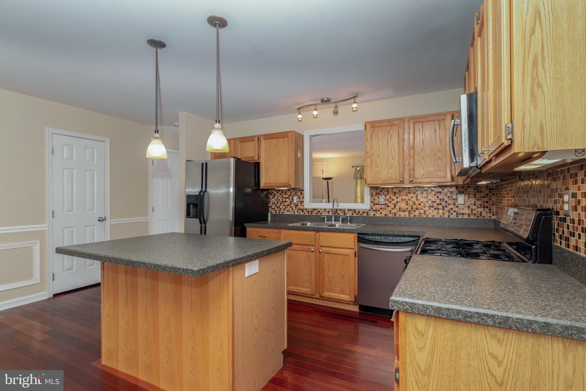 CANTERBURY WOODS - Residential