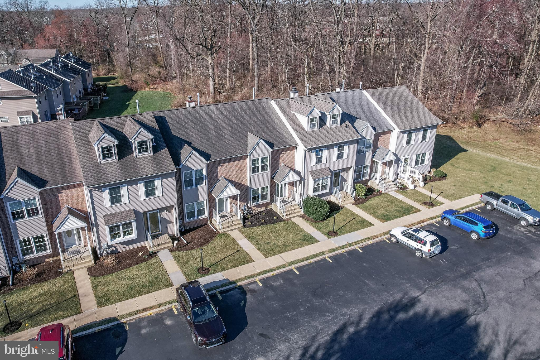 CANTERBURY WOODS - Residential