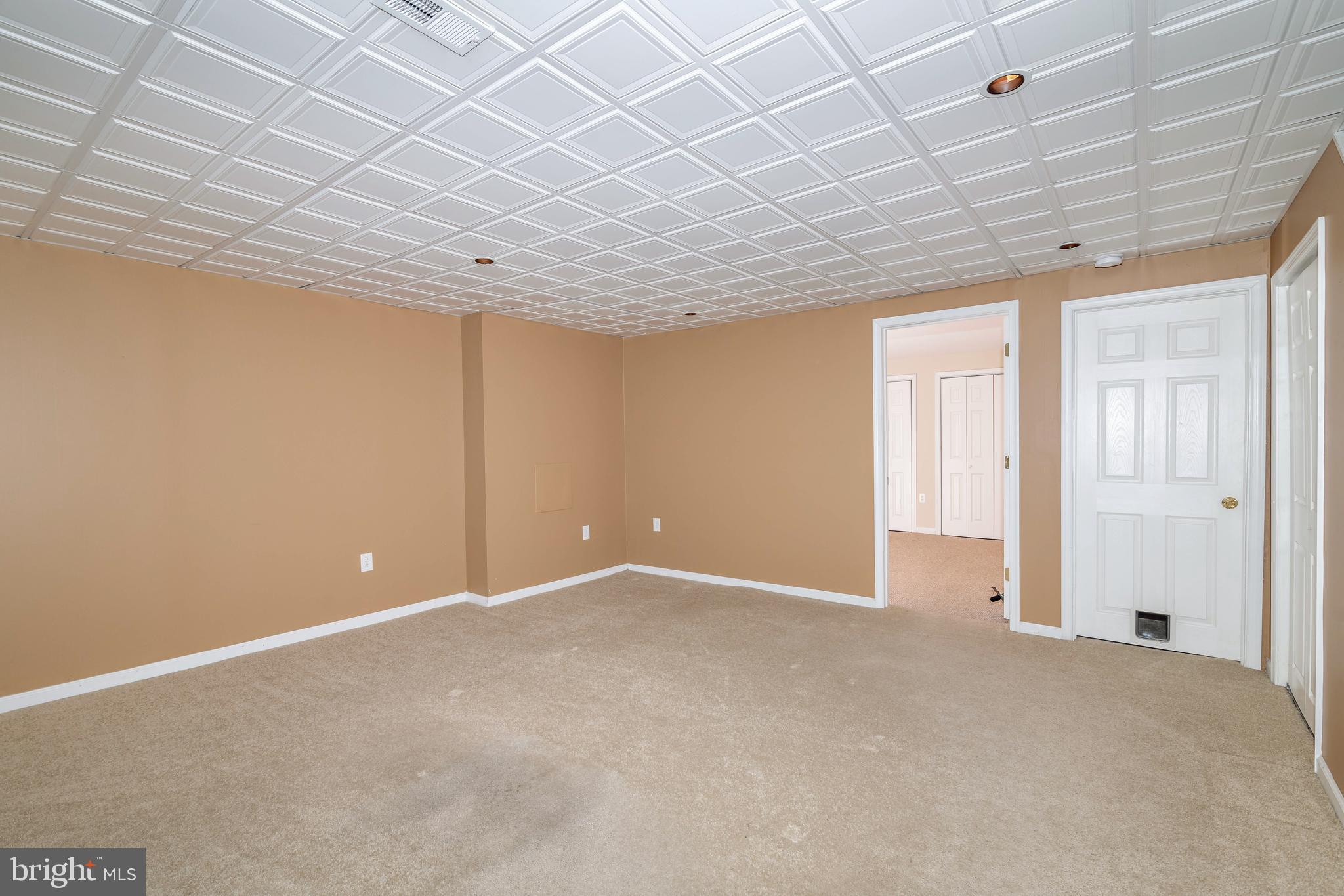 CANTERBURY WOODS - Residential