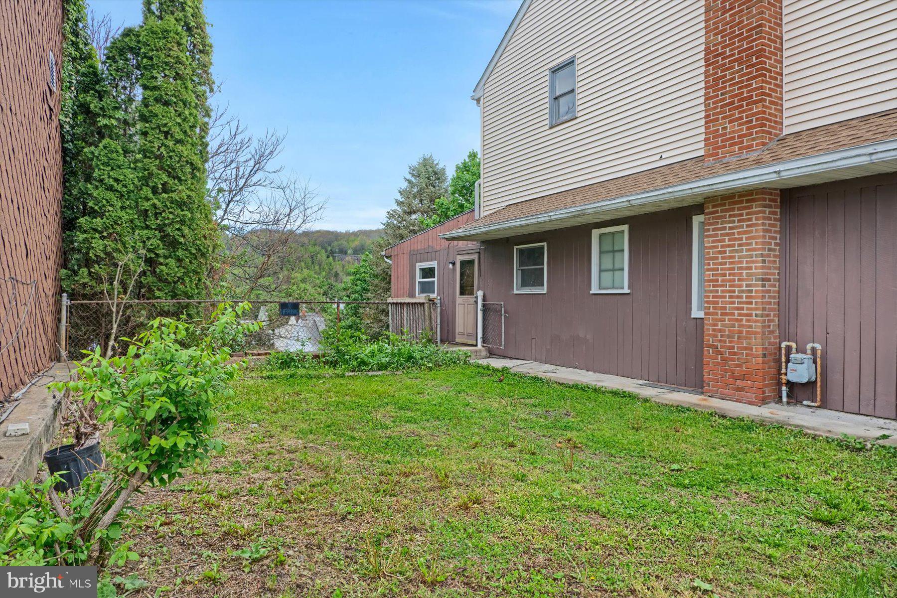 MOUNT CARMEL BOROUGH - Residential