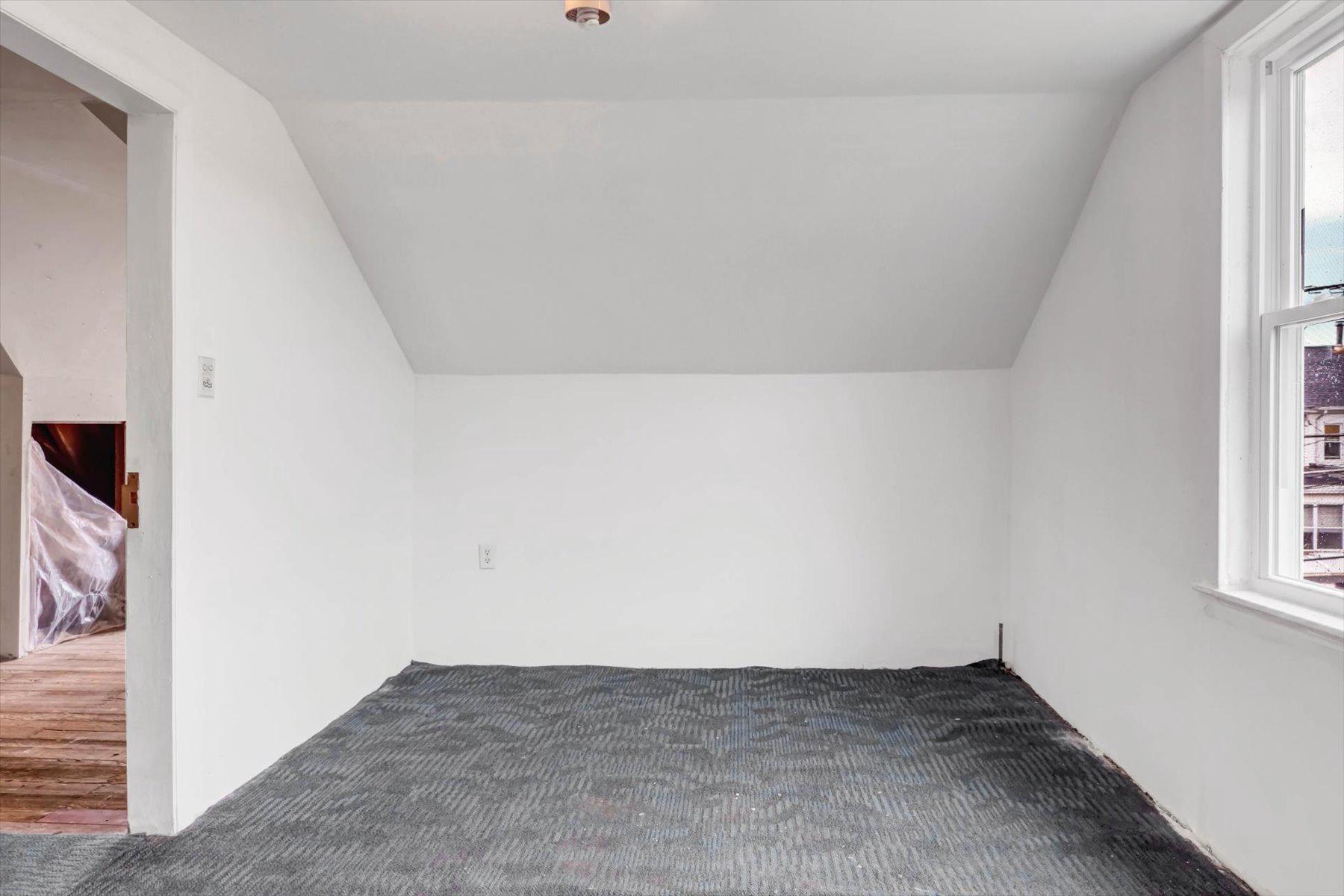 MOUNT CARMEL BOROUGH - Residential