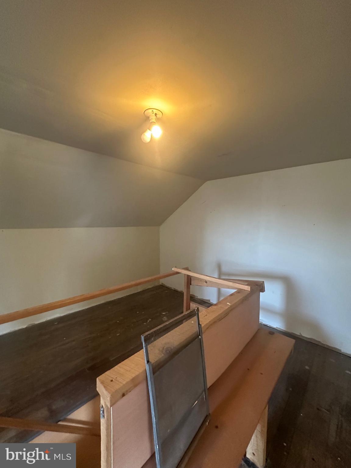 MOUNT CARMEL BOROUGH - Residential