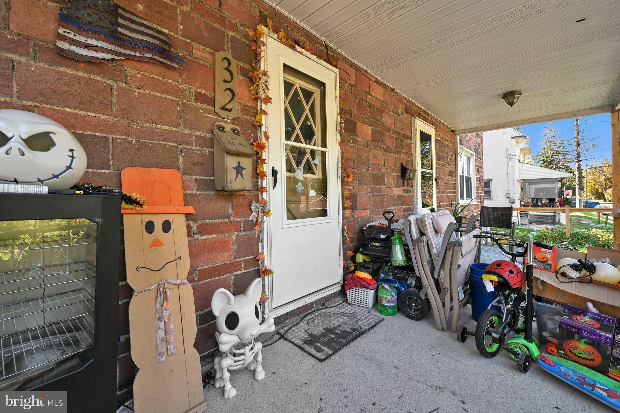32 E FOSTER AVENUE