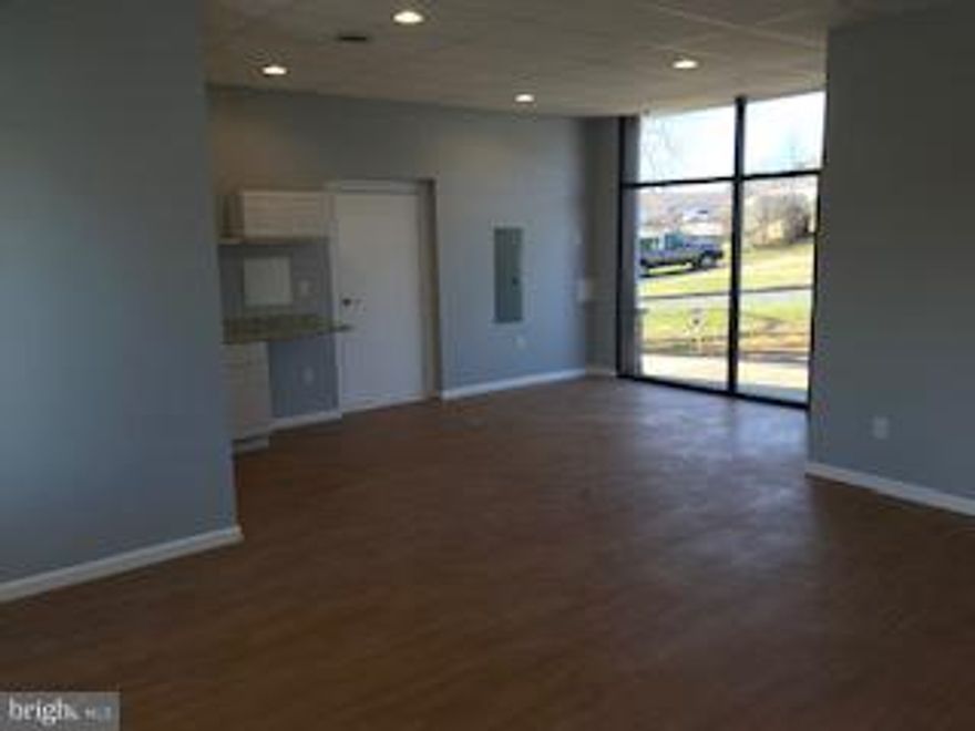 Beautifully renovated Office Space next to State Farm Tenant.  Approximately 700 square feet with restroom and kitchenette.  Available immediately.  Great Location.