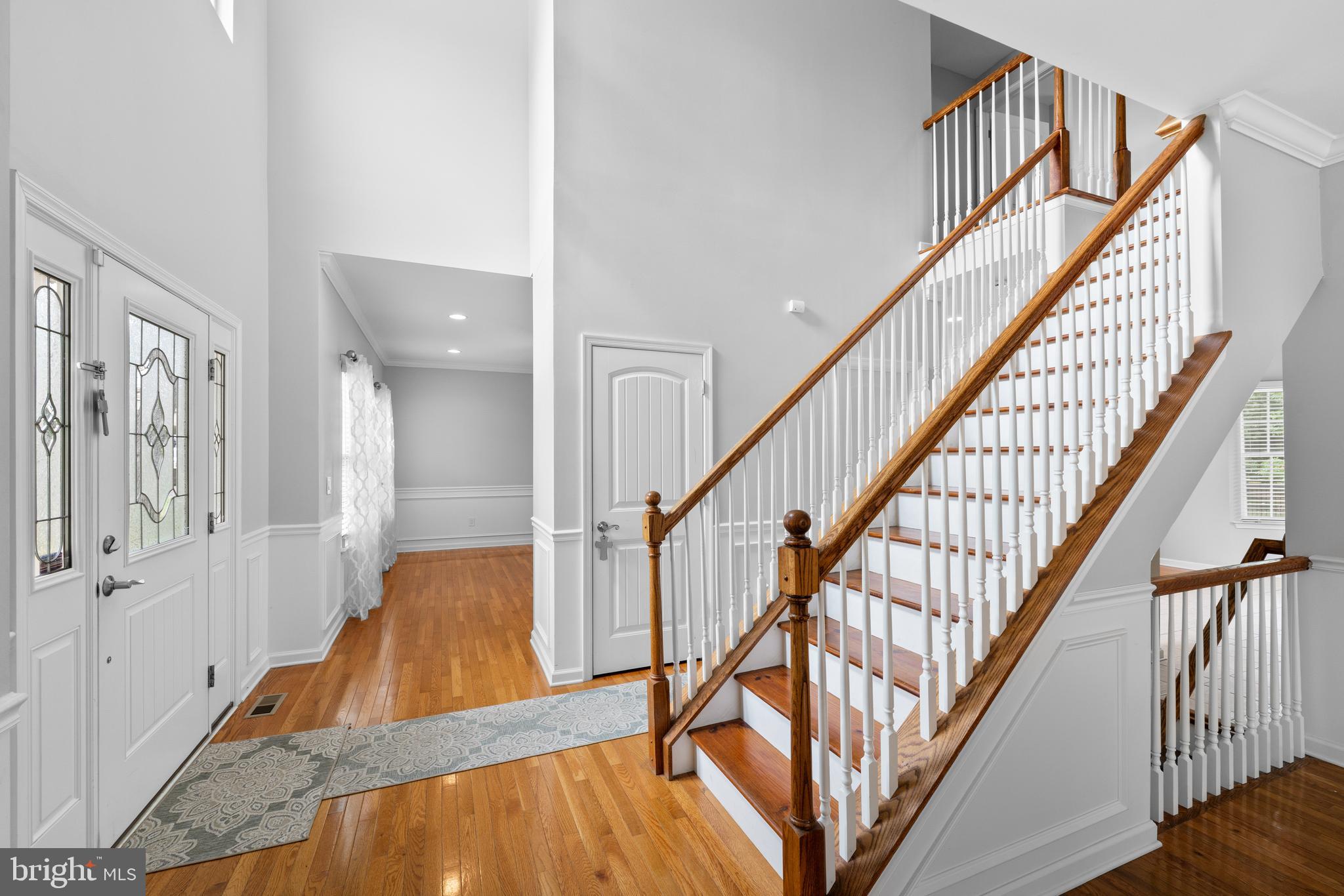 833 SIMONS AVENUE