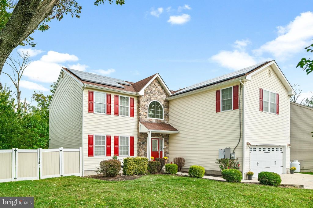 Photo of 833 Simons Avenue, BENSALEM, PA 19020 (MLS # PABU2105534)