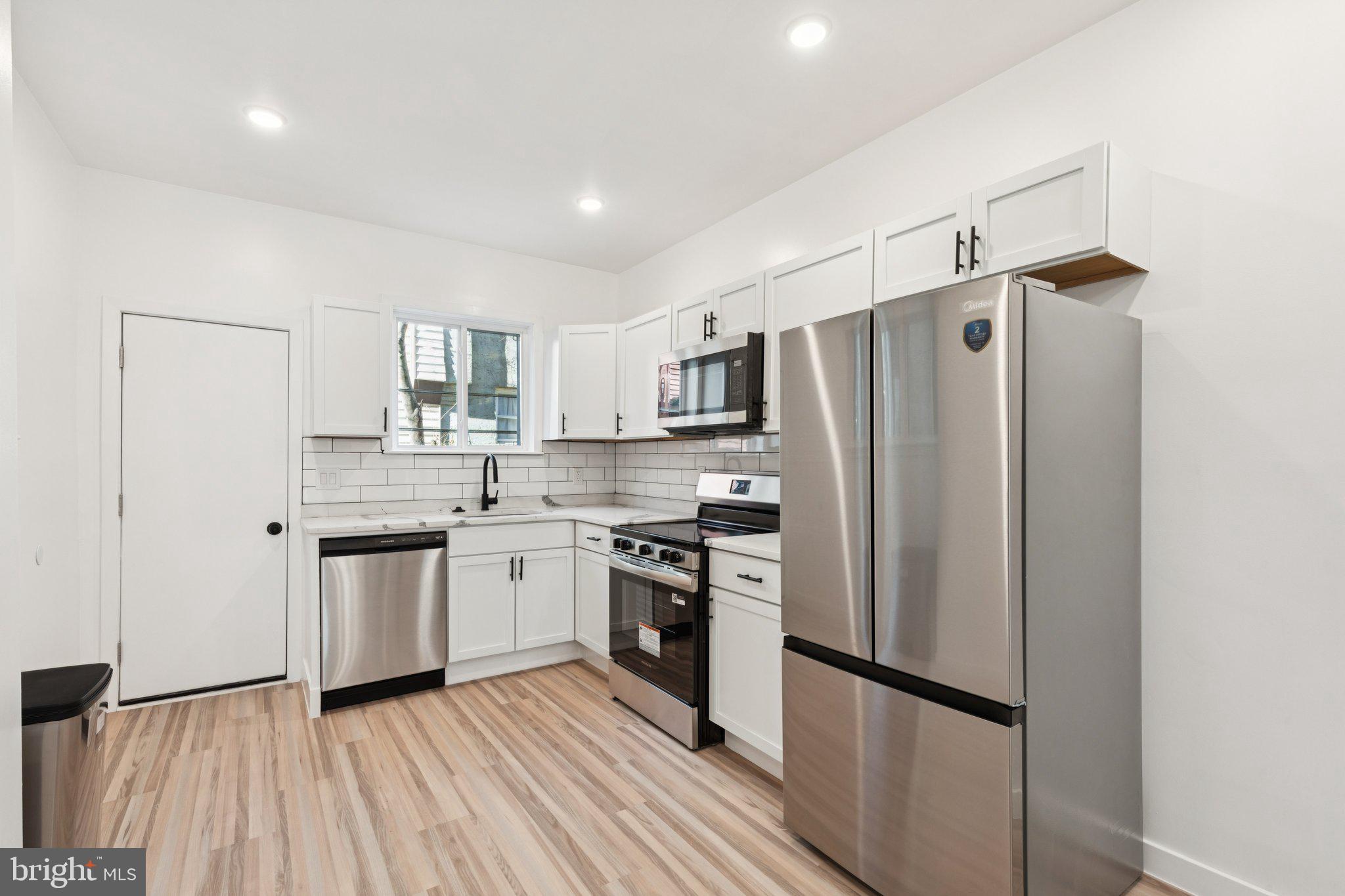 2242 S BONSALL STREET