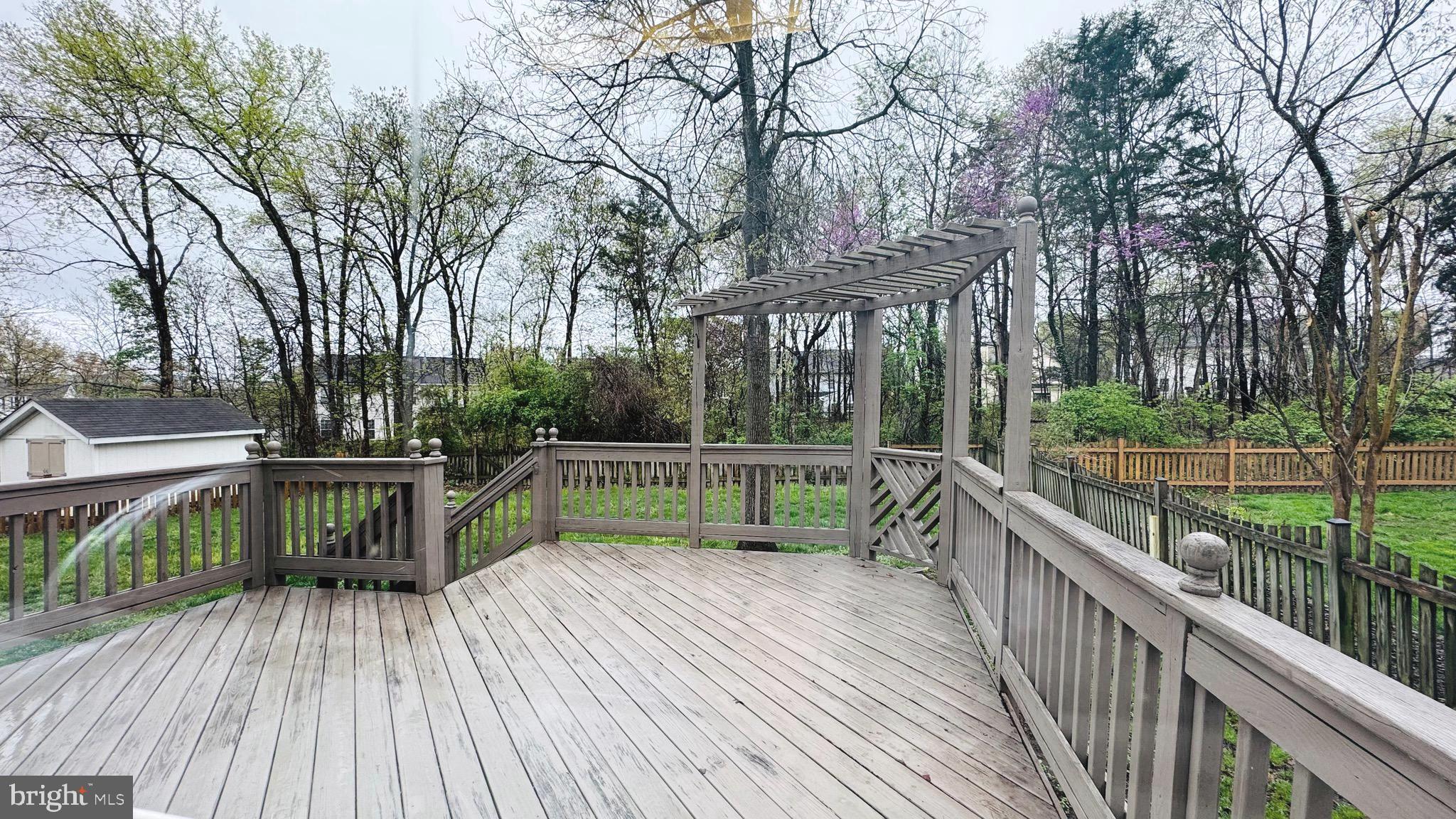 ASHBURN FARM - Residential Lease