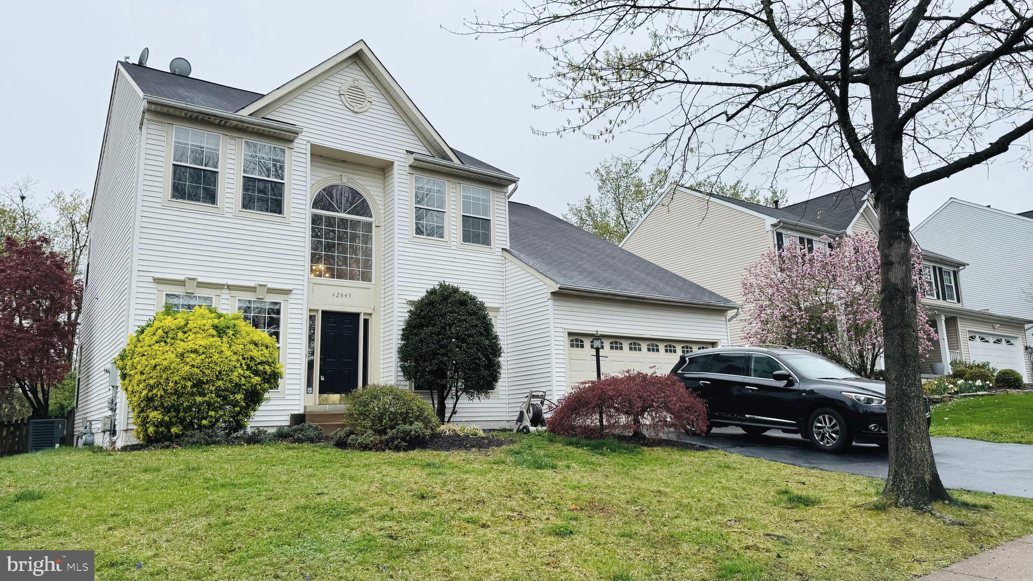 ASHBURN FARM - Residential Lease