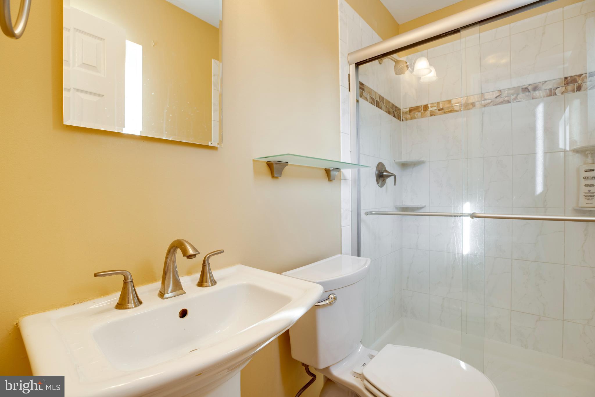 POINT OF WOODS - Residential