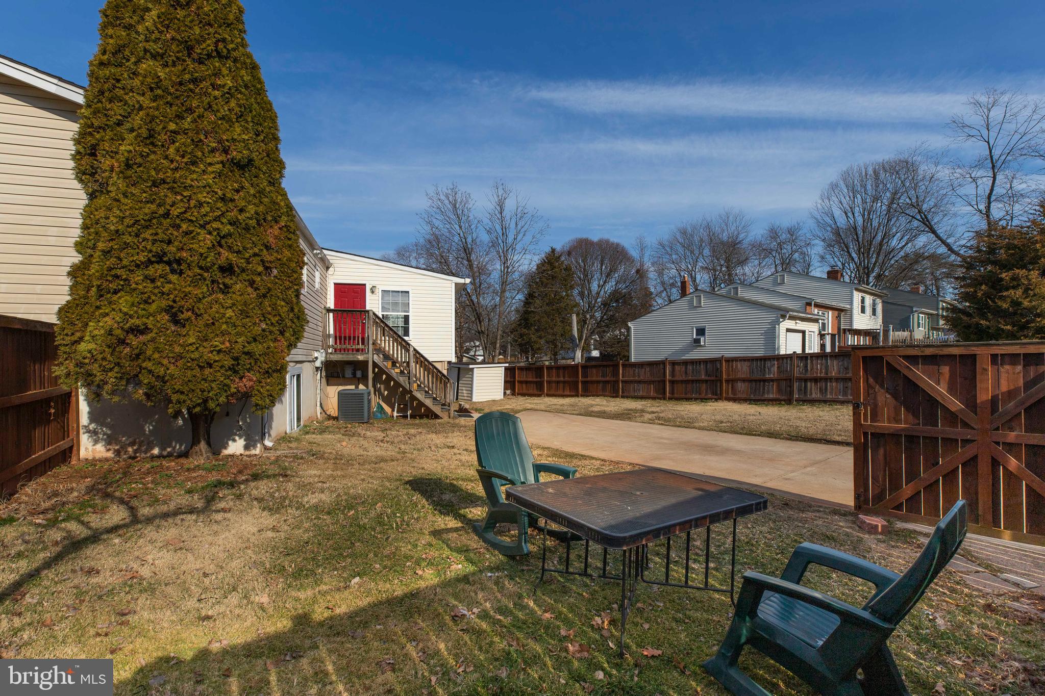 POINT OF WOODS - Residential