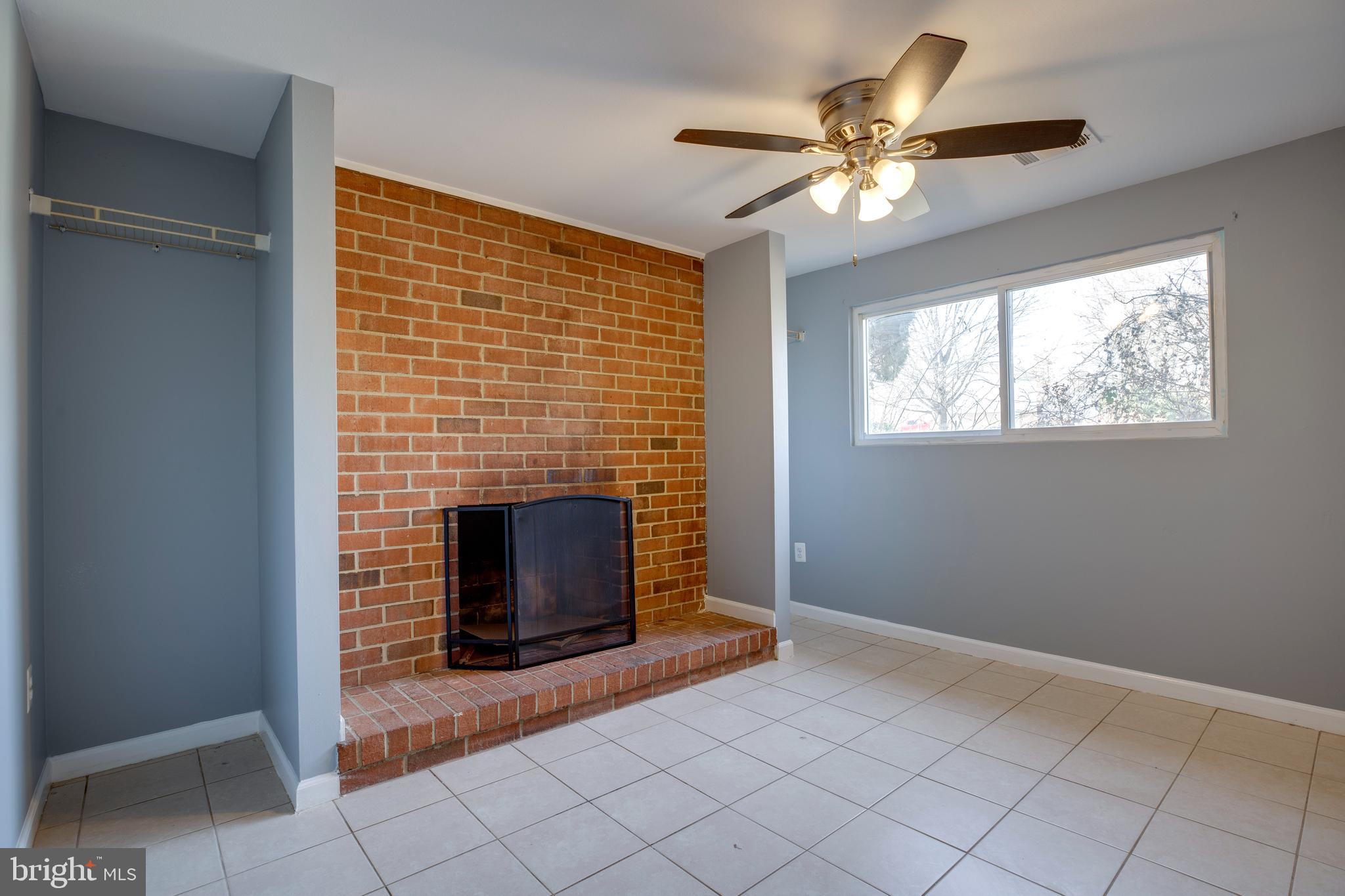 POINT OF WOODS - Residential