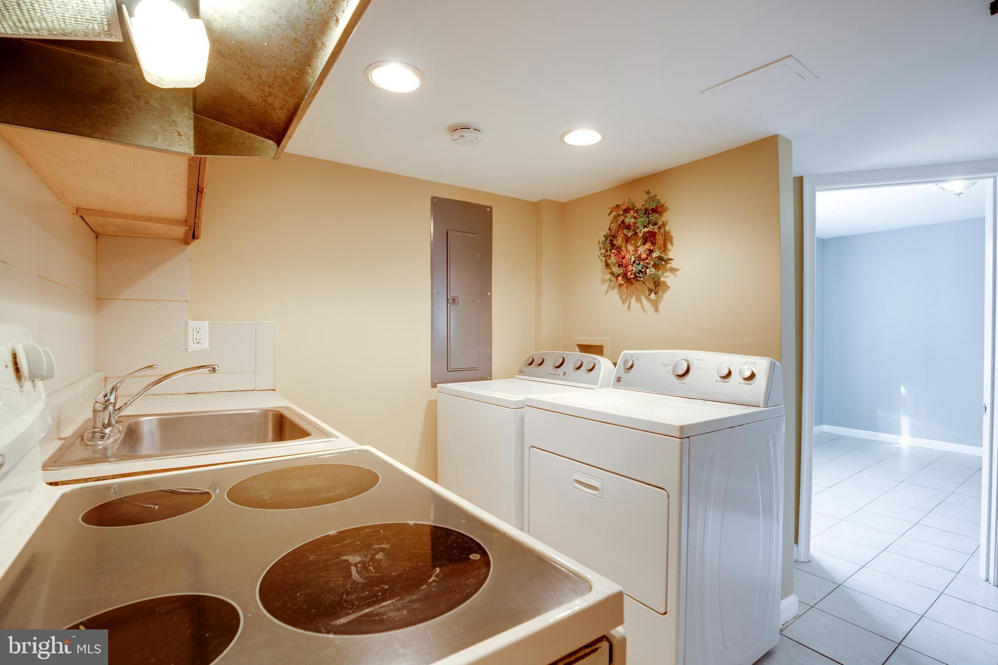 POINT OF WOODS - Residential