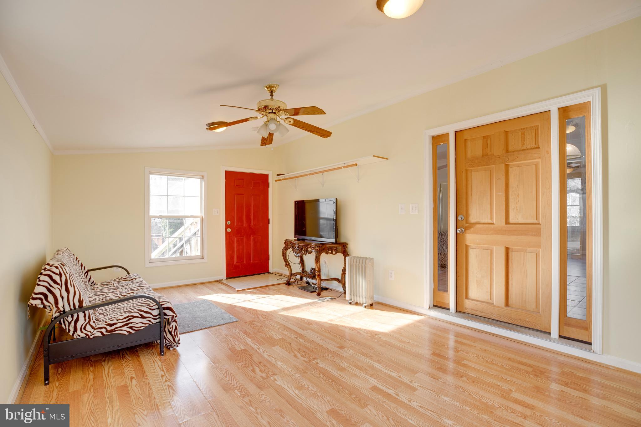 POINT OF WOODS - Residential