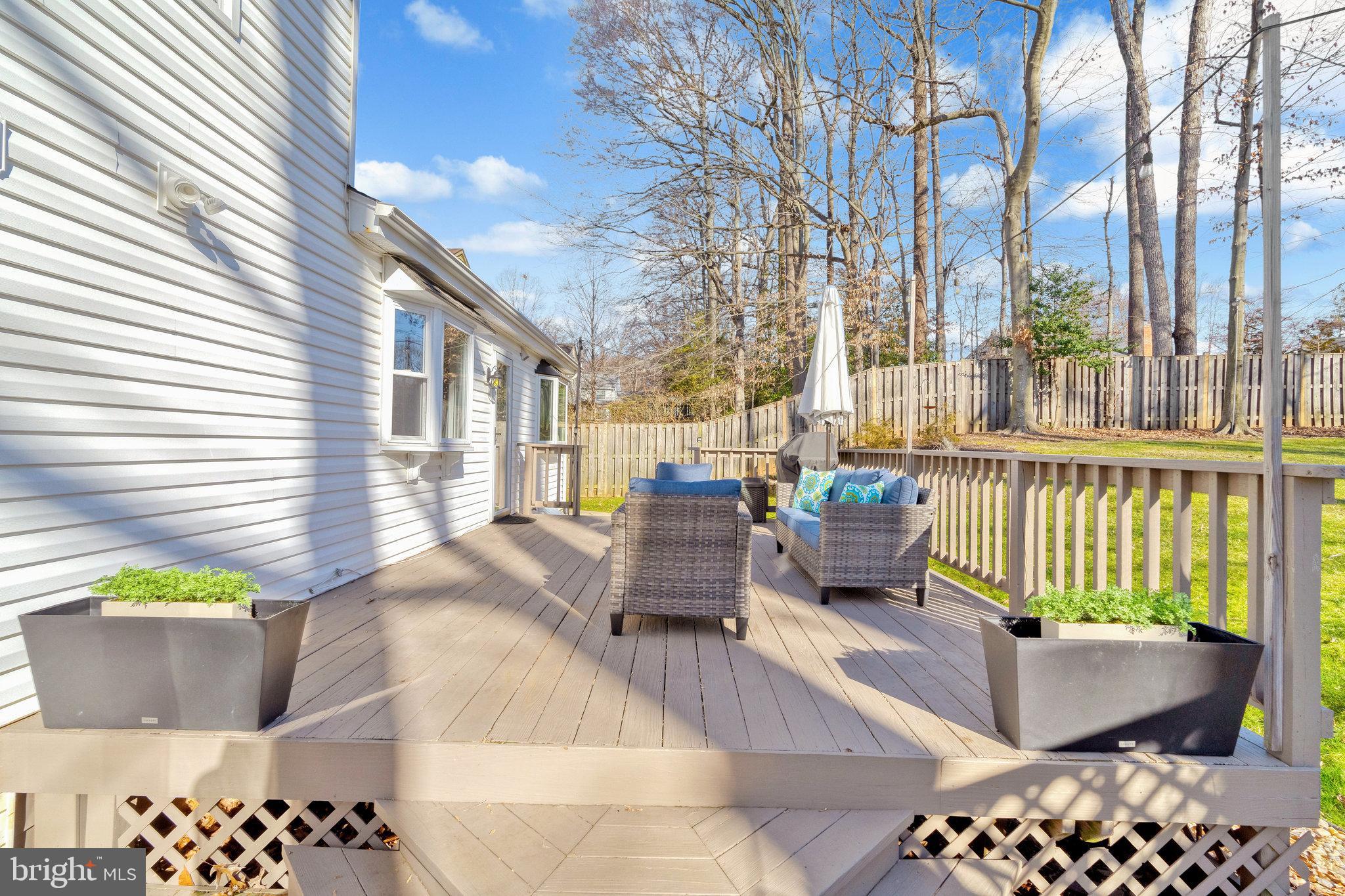 BURKE STATION SQUARE - Residential