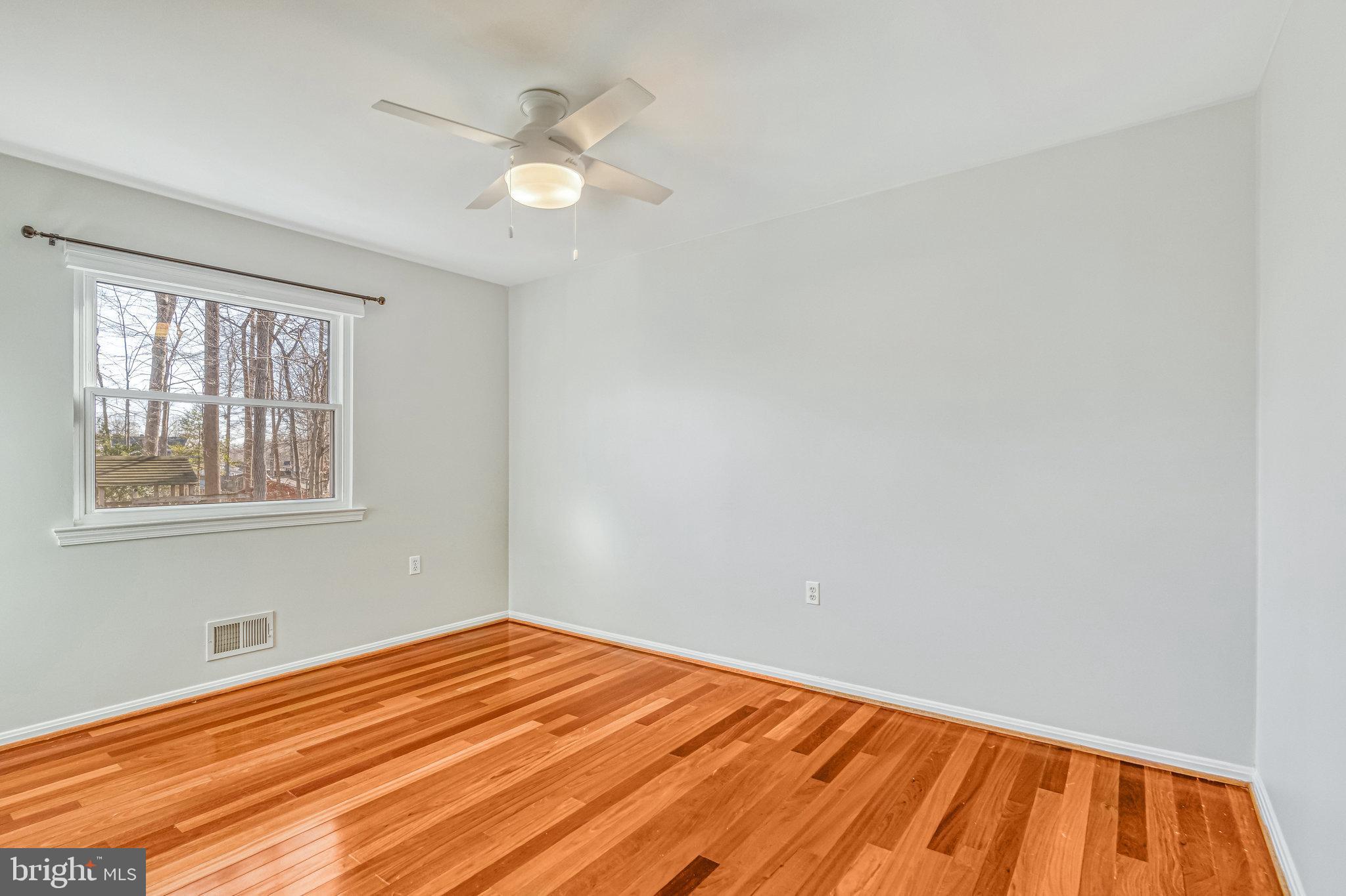 BURKE STATION SQUARE - Residential