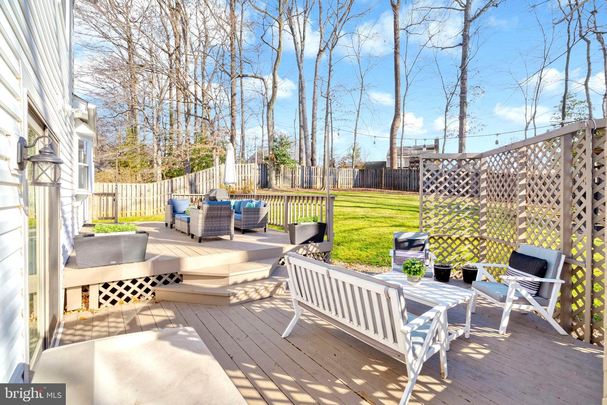 BURKE STATION SQUARE - Residential