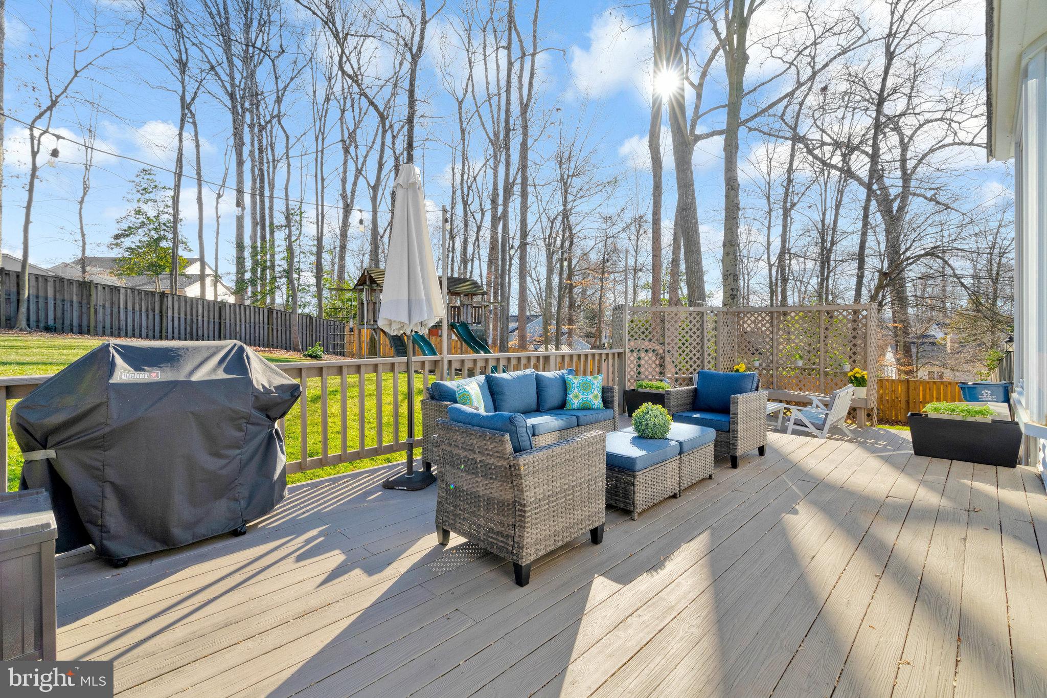 BURKE STATION SQUARE - Residential