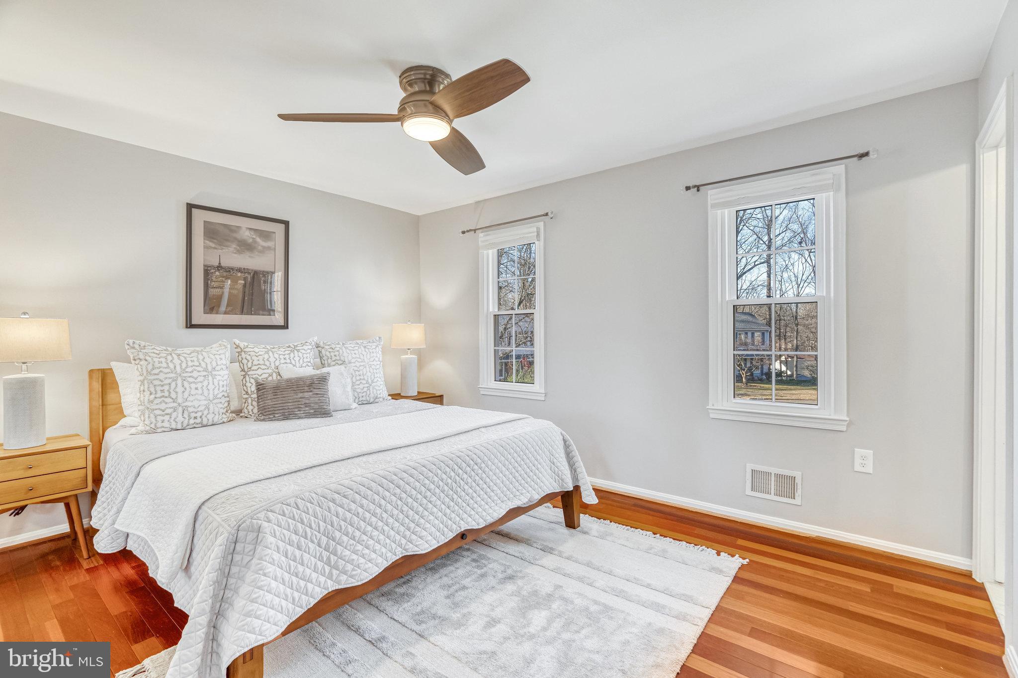 BURKE STATION SQUARE - Residential