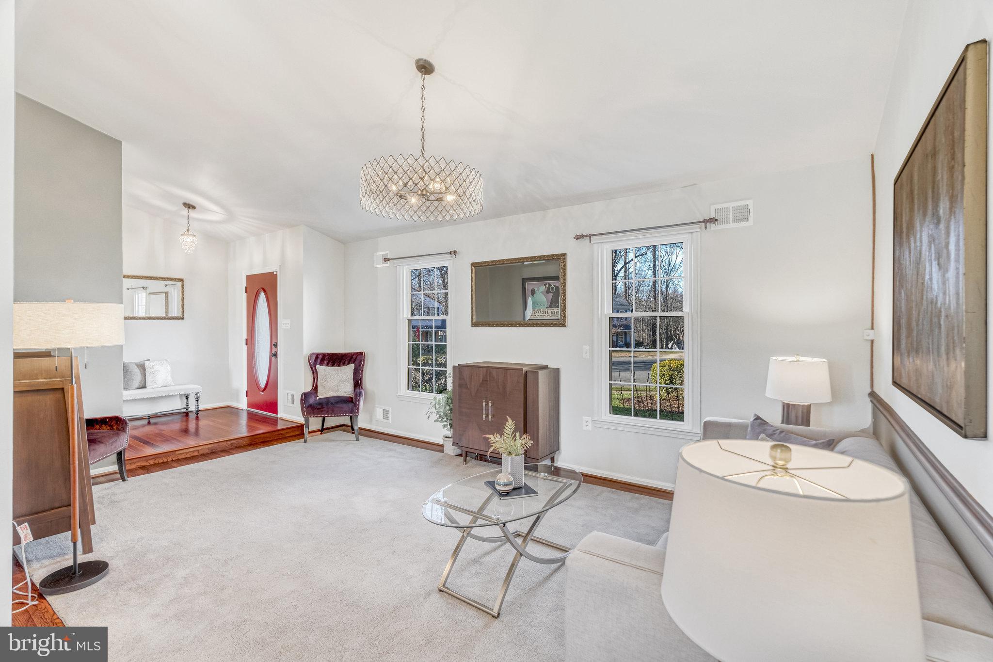 BURKE STATION SQUARE - Residential