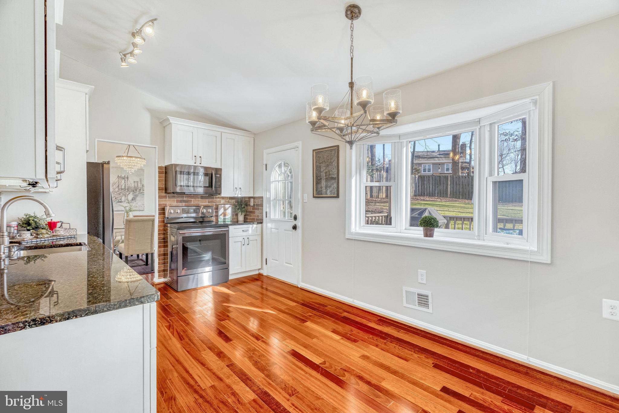 BURKE STATION SQUARE - Residential