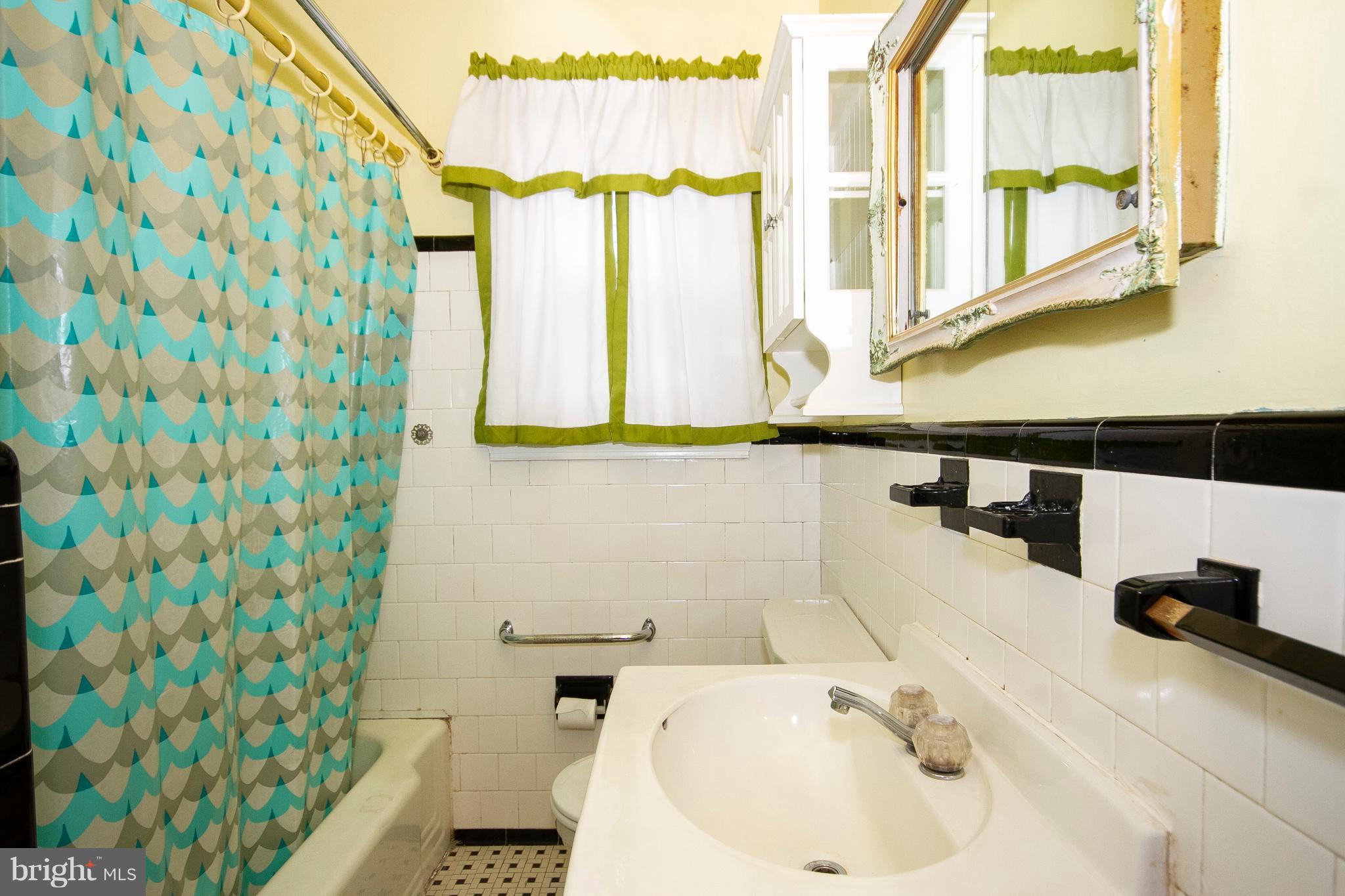 HAMILTON HEIGHTS - Residential