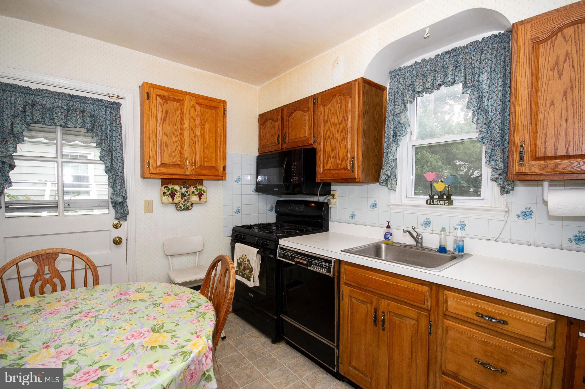 HAMILTON HEIGHTS - Residential