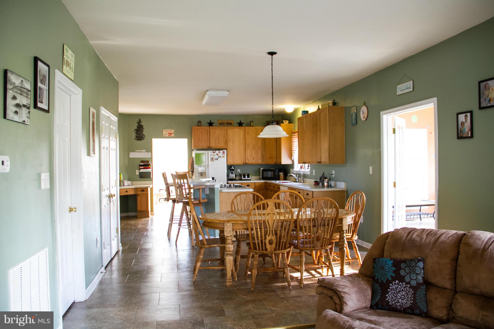 SPRUCE HILL ESTATES - Residential