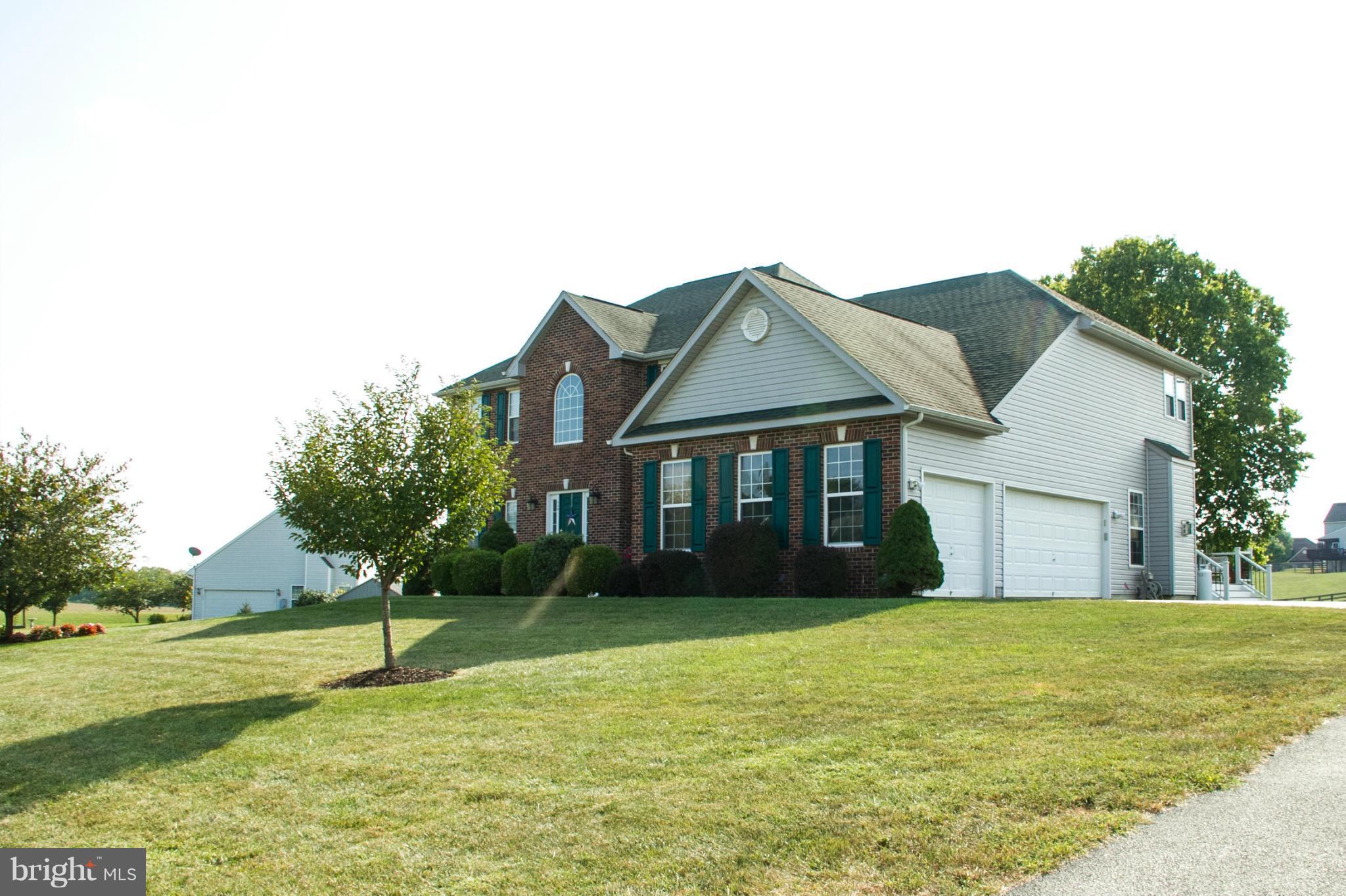 SPRUCE HILL ESTATES - Residential