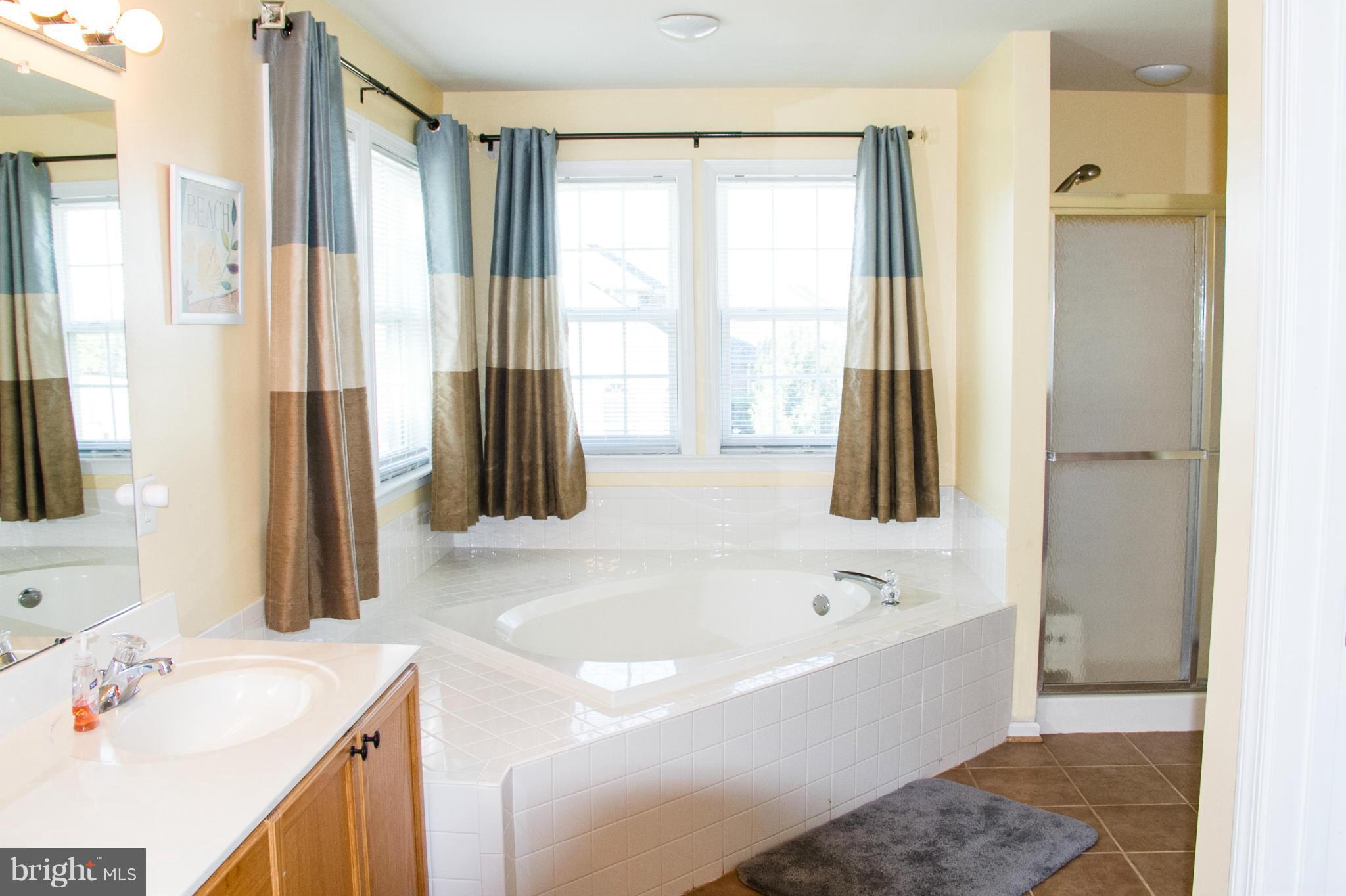 SPRUCE HILL ESTATES - Residential