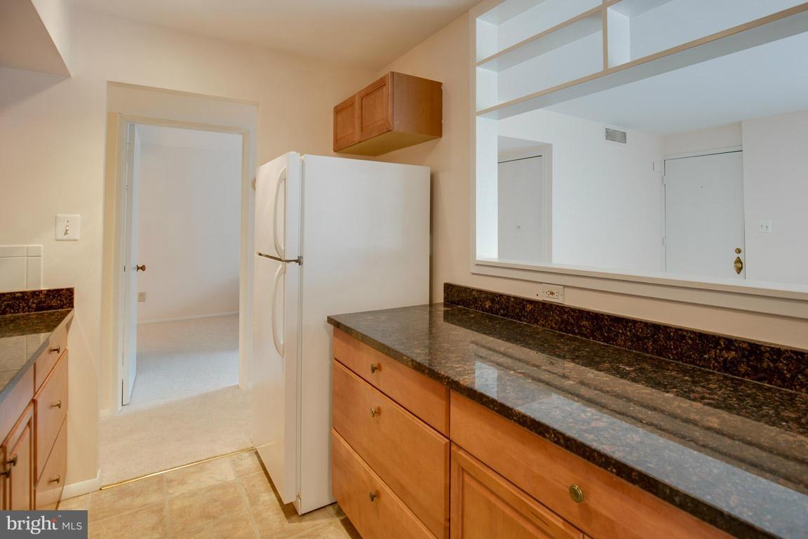 FALLS PLAZA - Residential