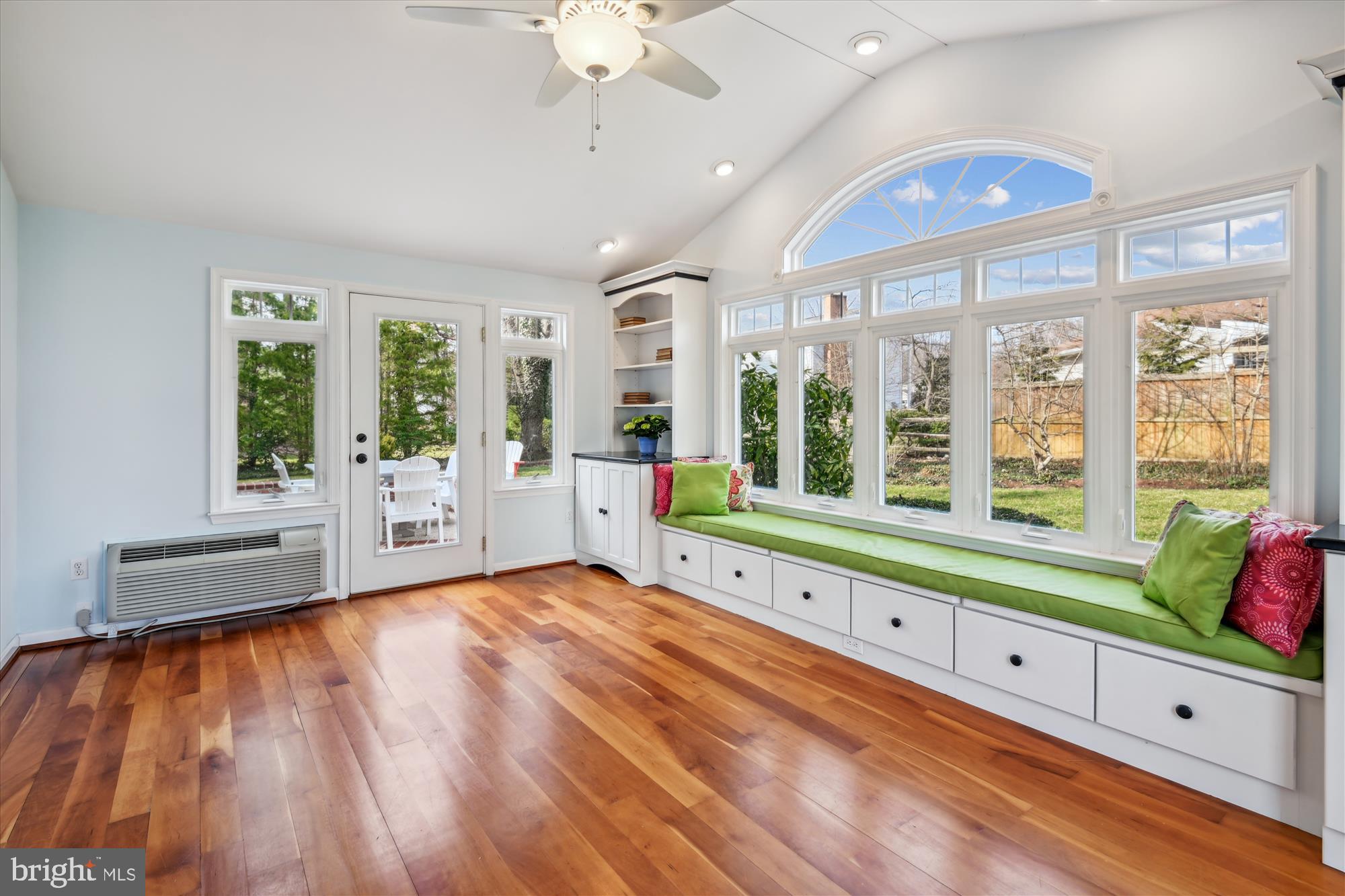 CHARTWELL - Residential