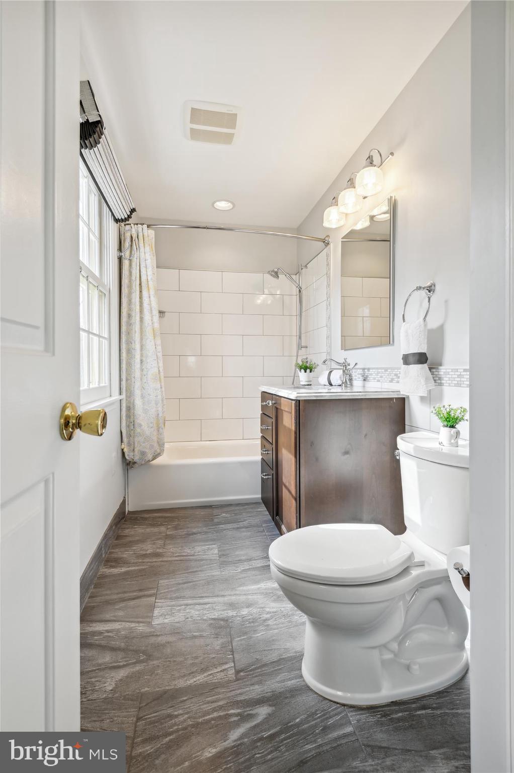 CHARTWELL - Residential