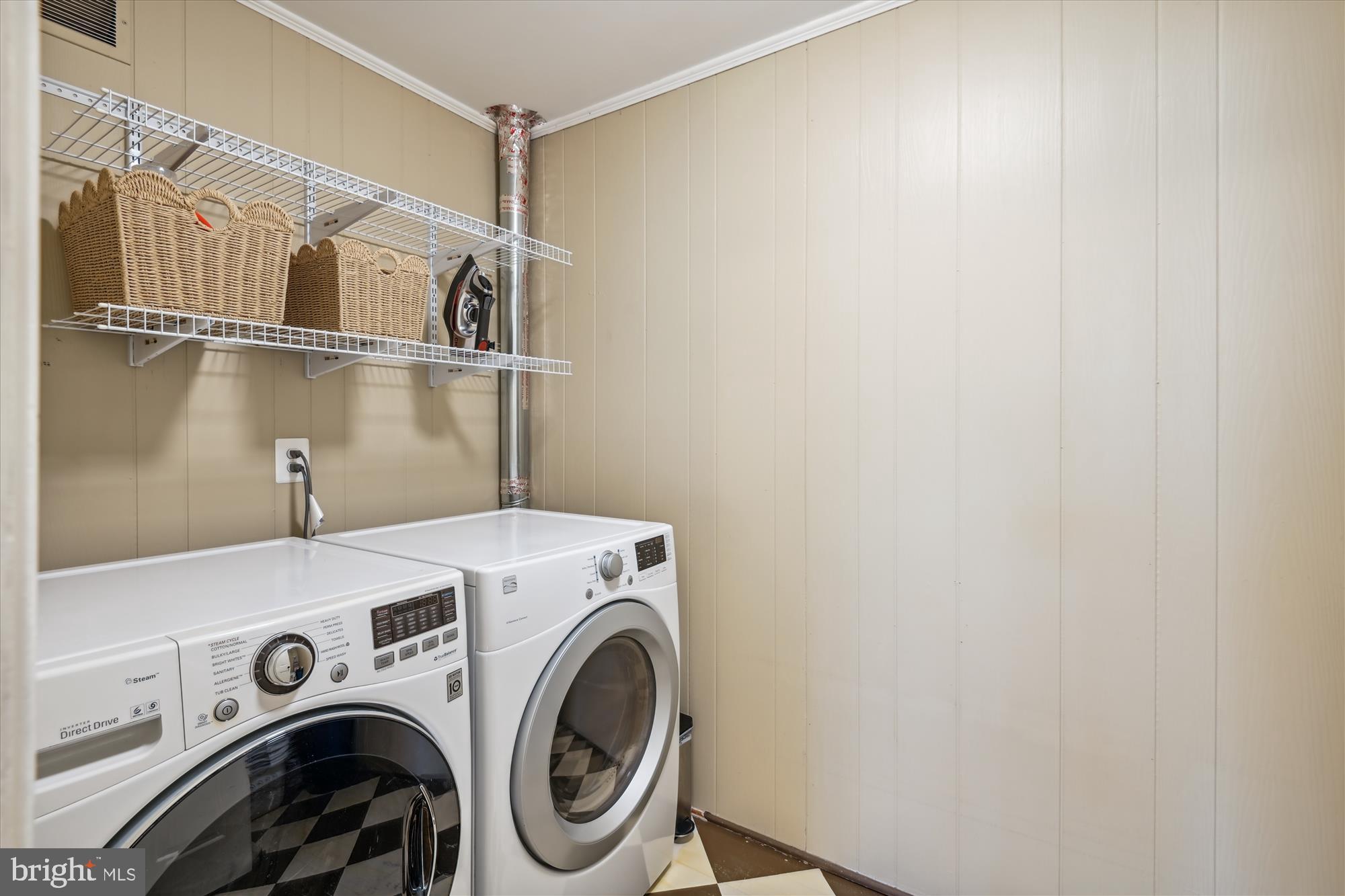 CHARTWELL - Residential